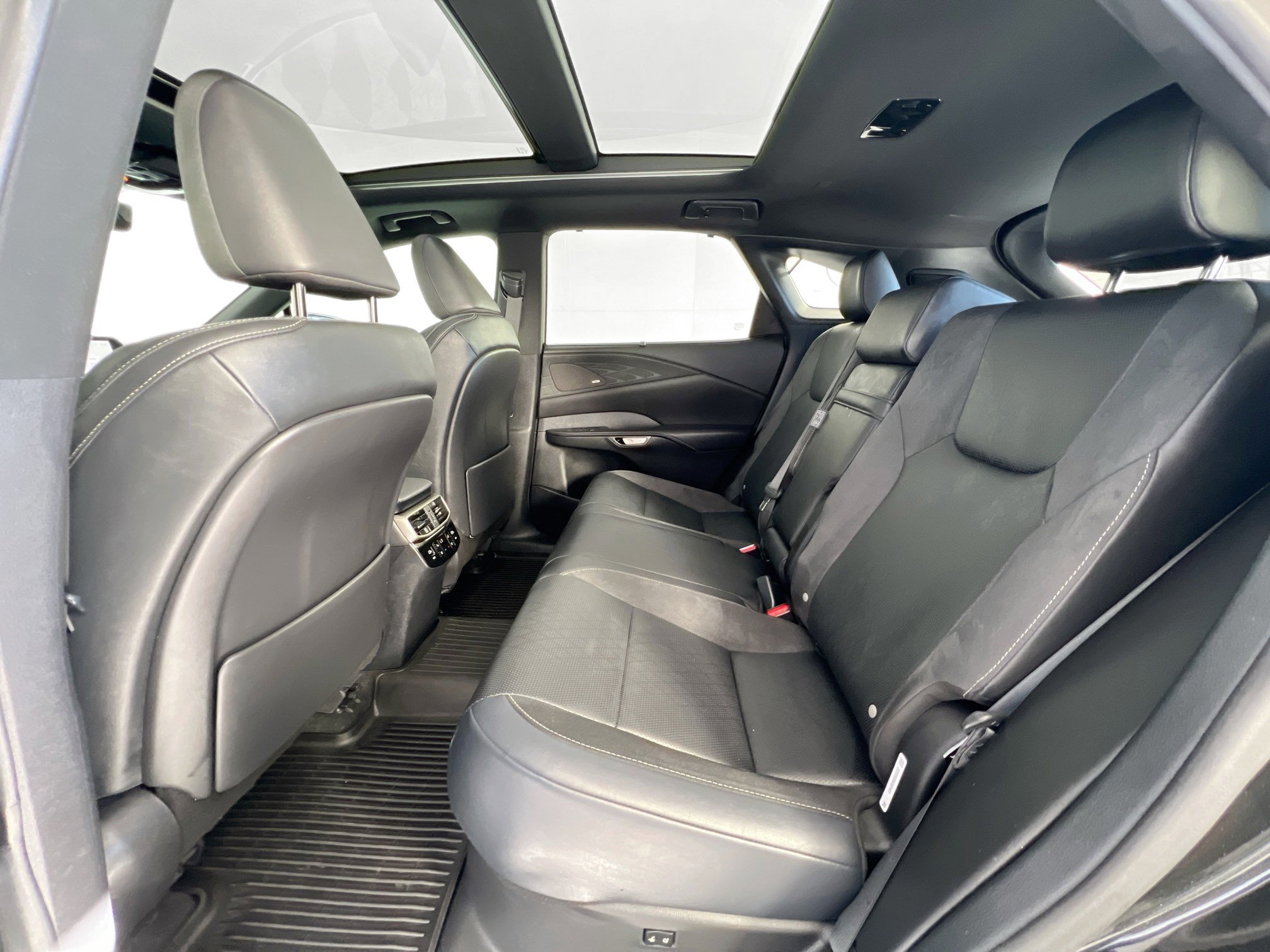 2024 Lexus RX 350 - Photo 11