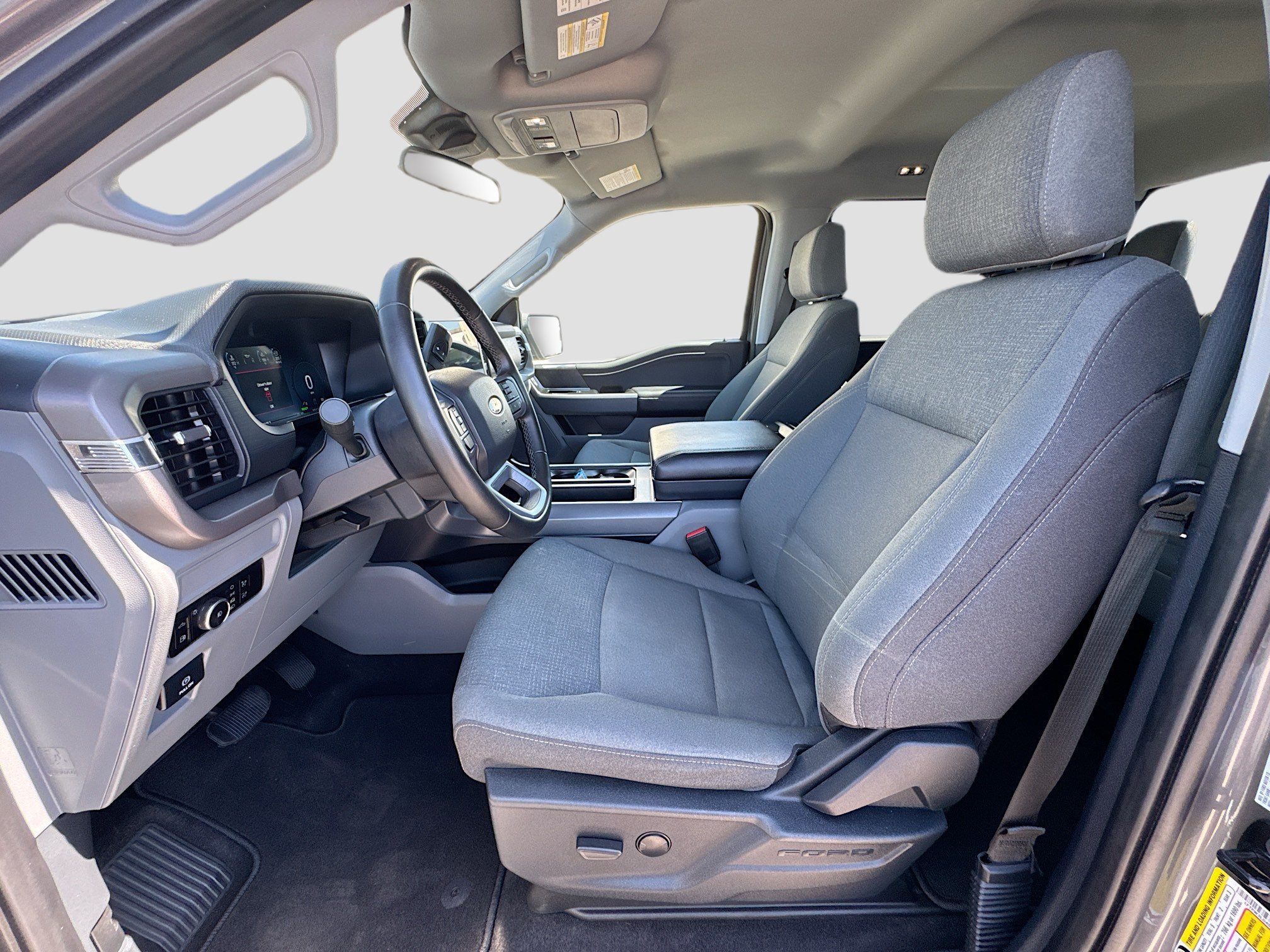 2025 Ford F-150 XLT - Photo 7