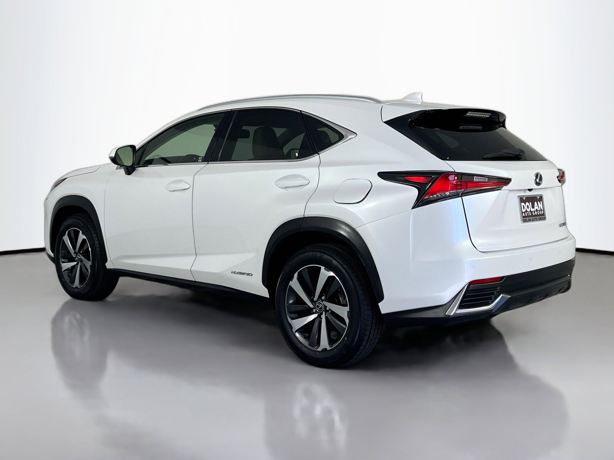 2020 Lexus NX 300h photo 4