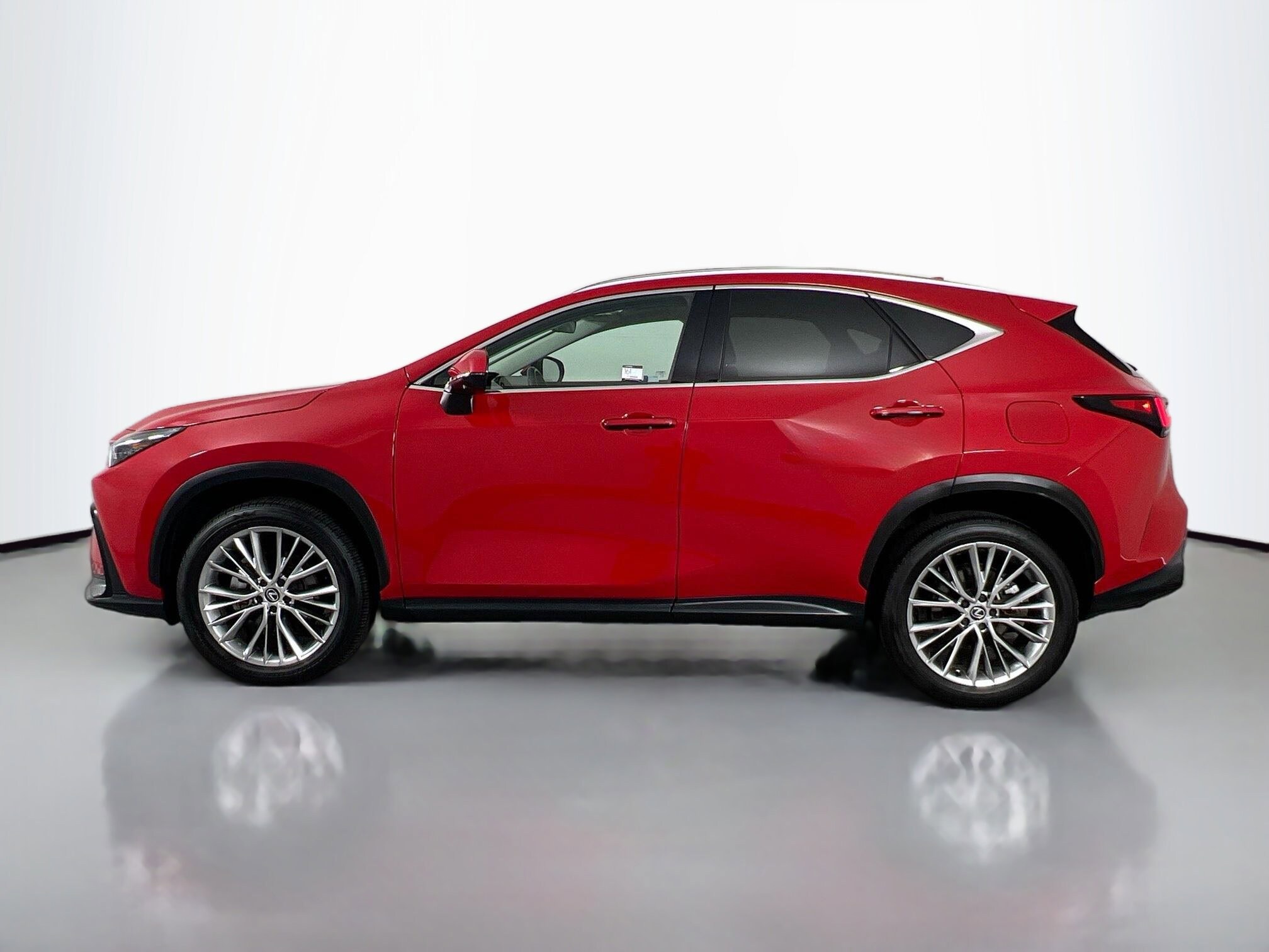 2025 Lexus NX 350h Premium photo 3