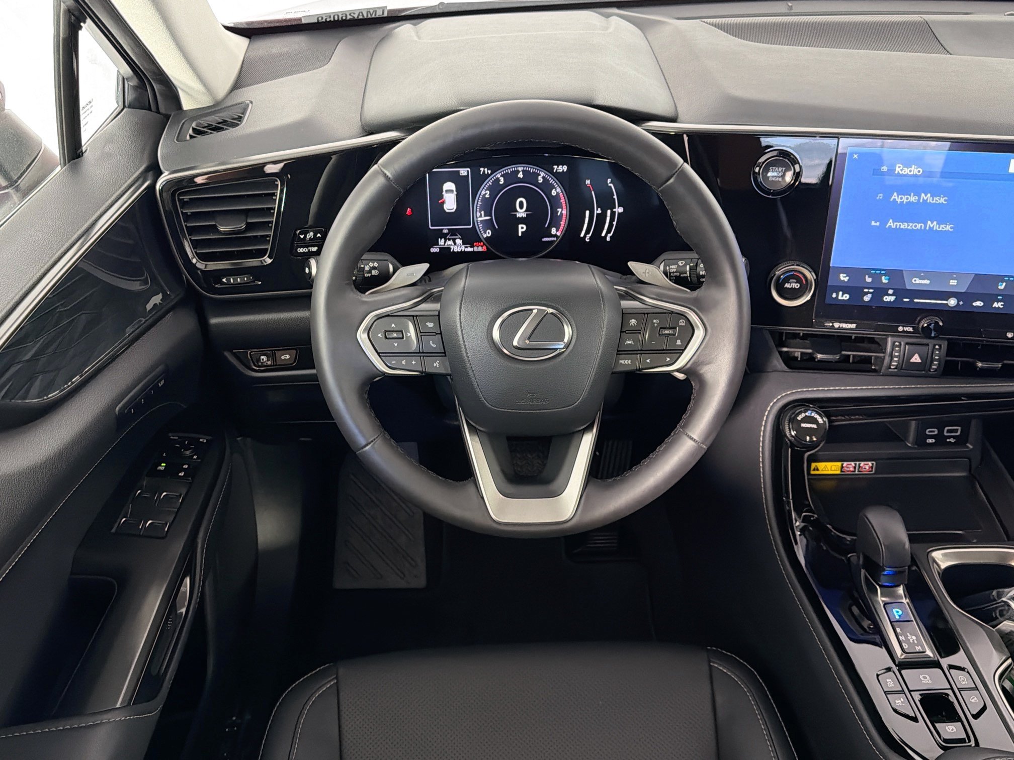 2025 Lexus NX 350 - Photo 10