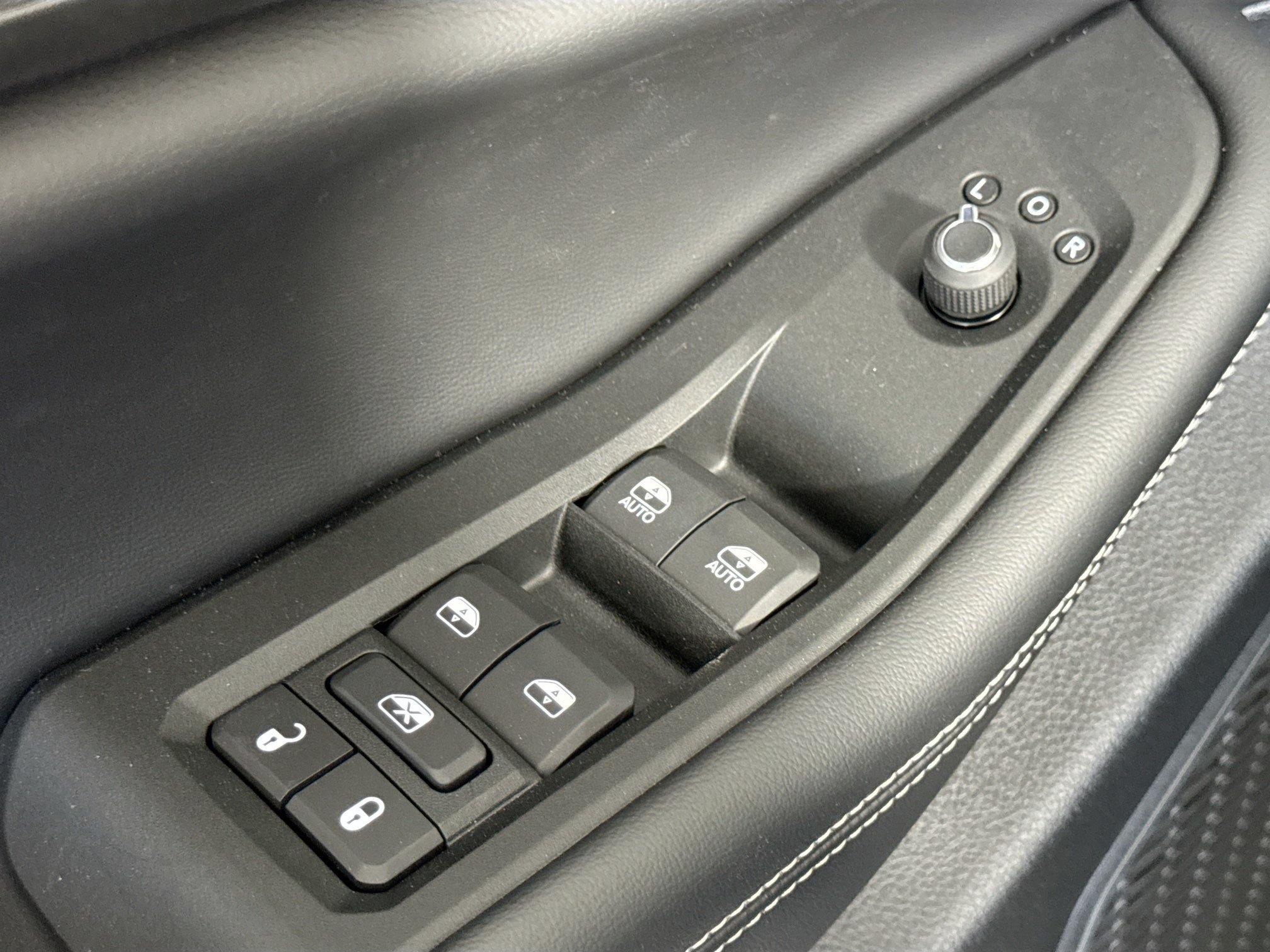 2025 Jeep Grand Cherokee Laredo - Photo 37