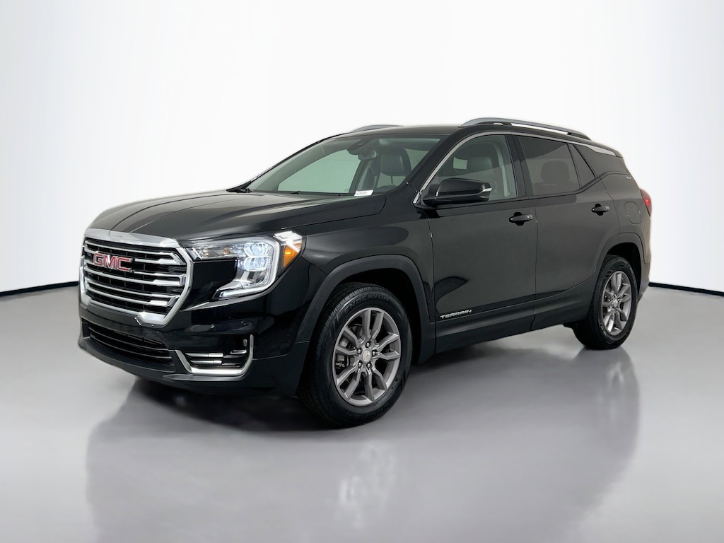 Used 2024 GMC Terrain SLT SUV