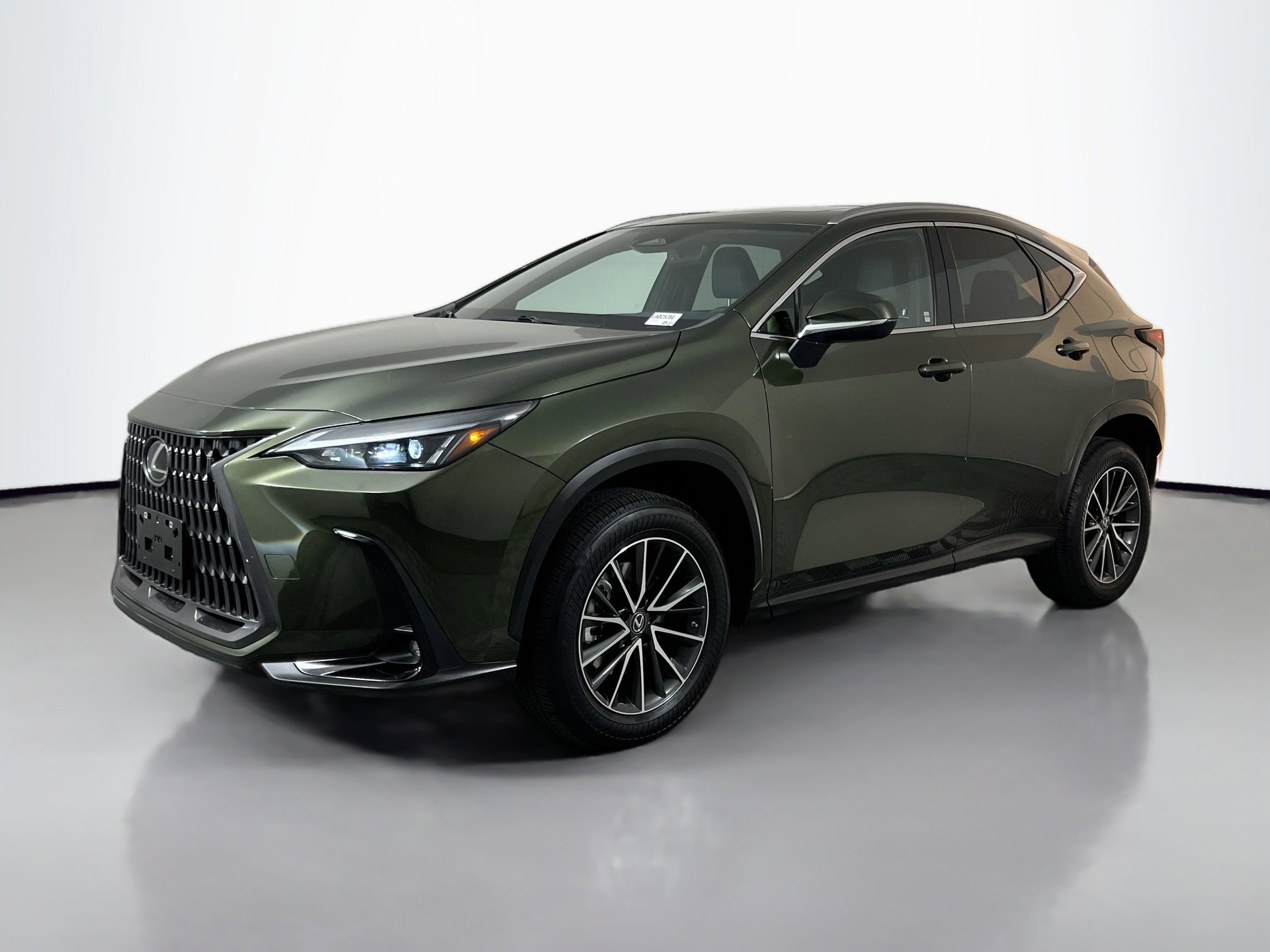 2022 Lexus NX 350h photo 2