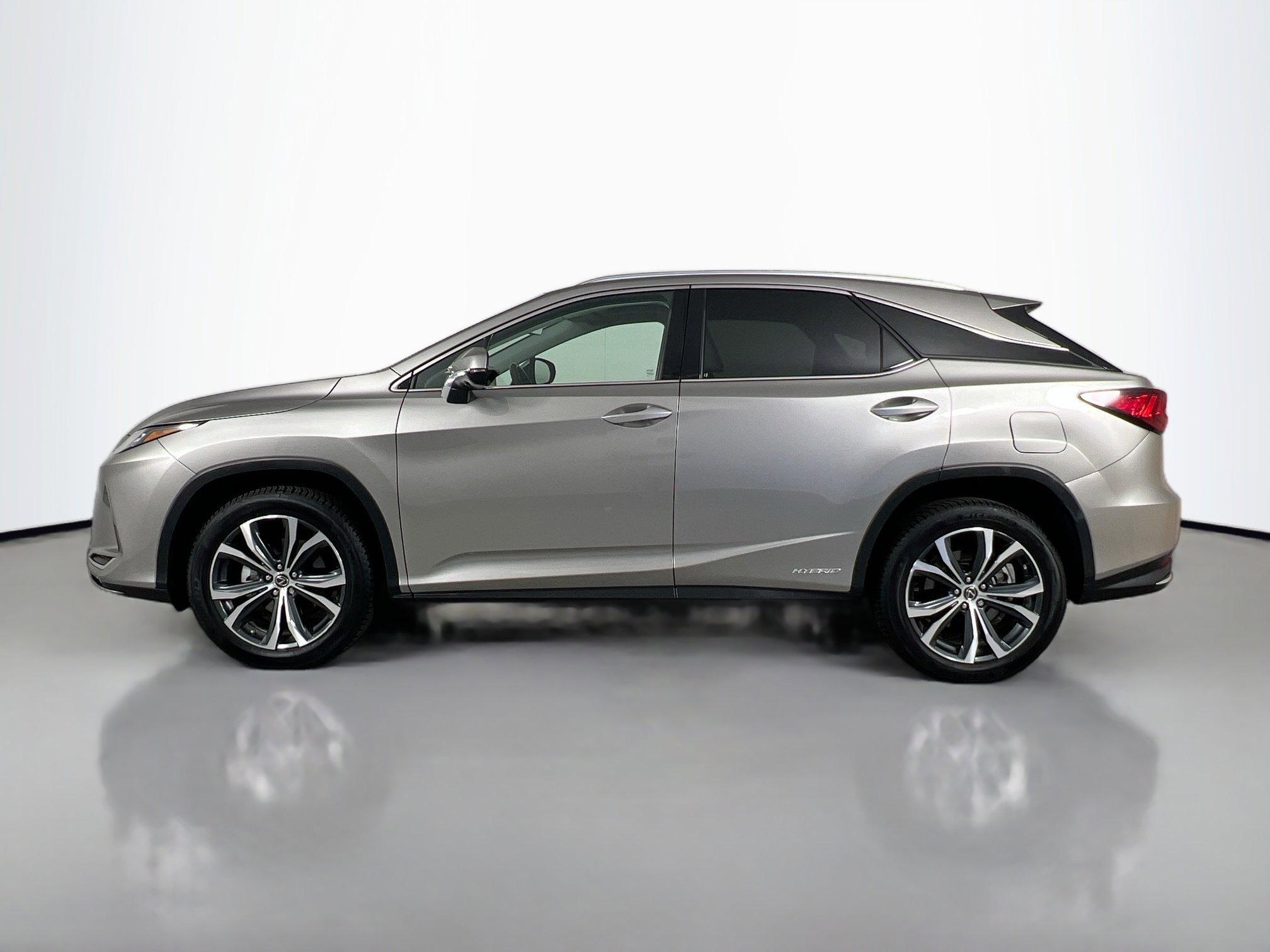 2022 Lexus RX 450h photo 2
