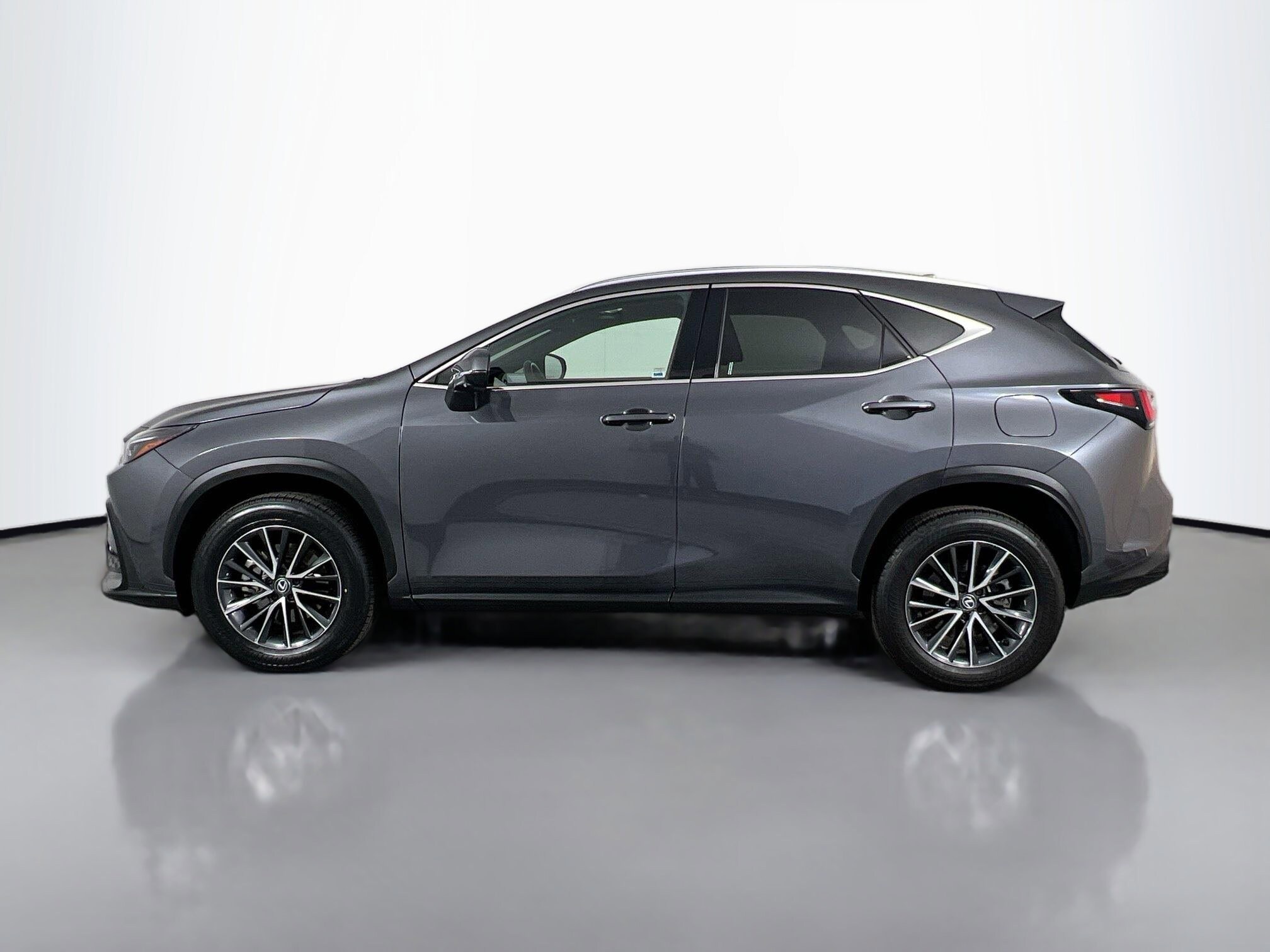 2024 Lexus NX 350 Premium photo 3