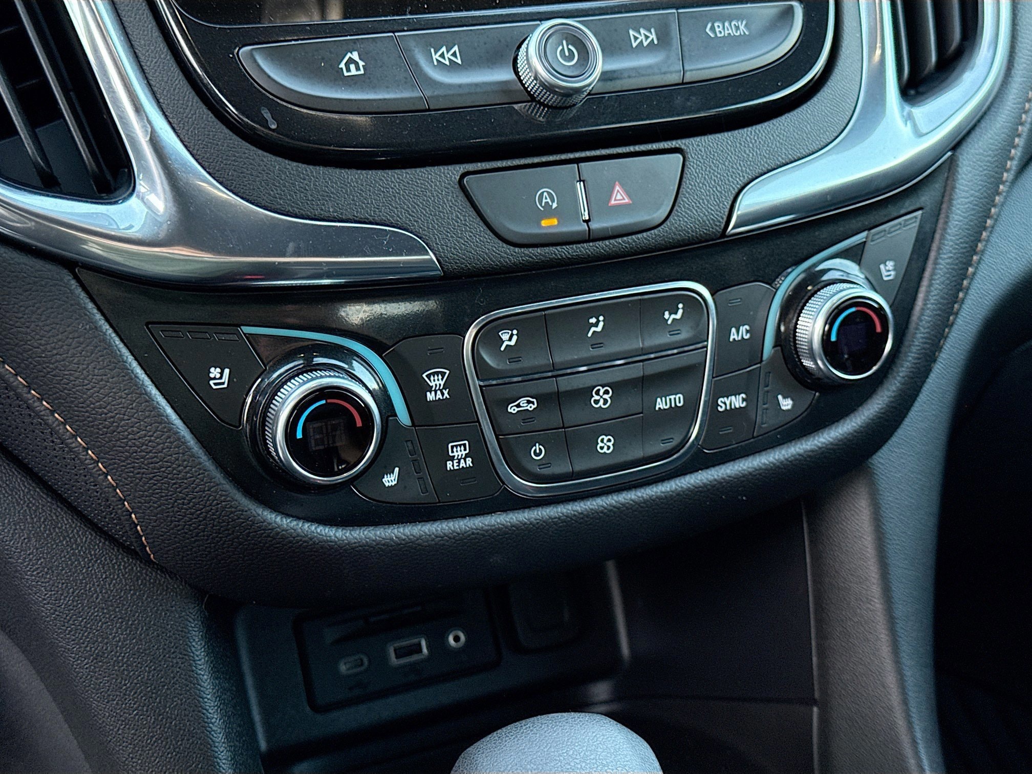 2024 Chevrolet Equinox Premier - Photo 23