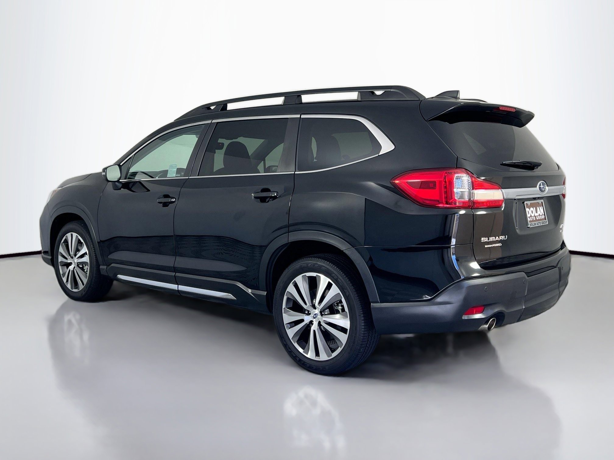 2022 Subaru Ascent Limited photo 4