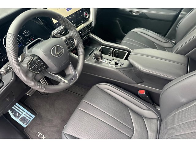 2025 Lexus TX 500h F SPORT Performance Premium photo 2