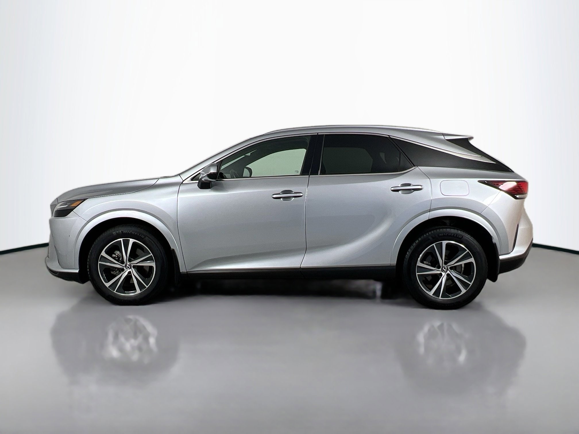 2024 Lexus RX 350 Premium photo 2