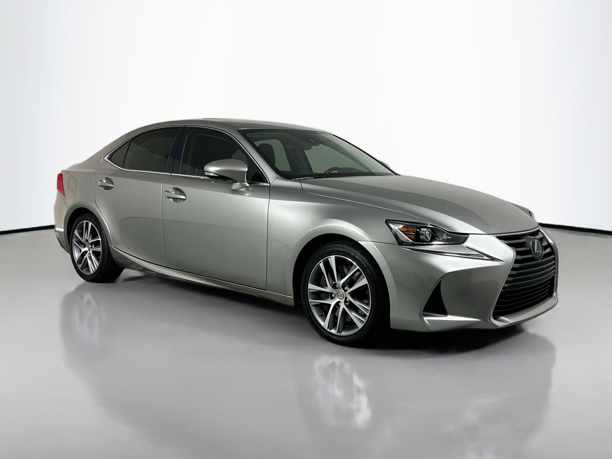 2020 Lexus IS 300's photo