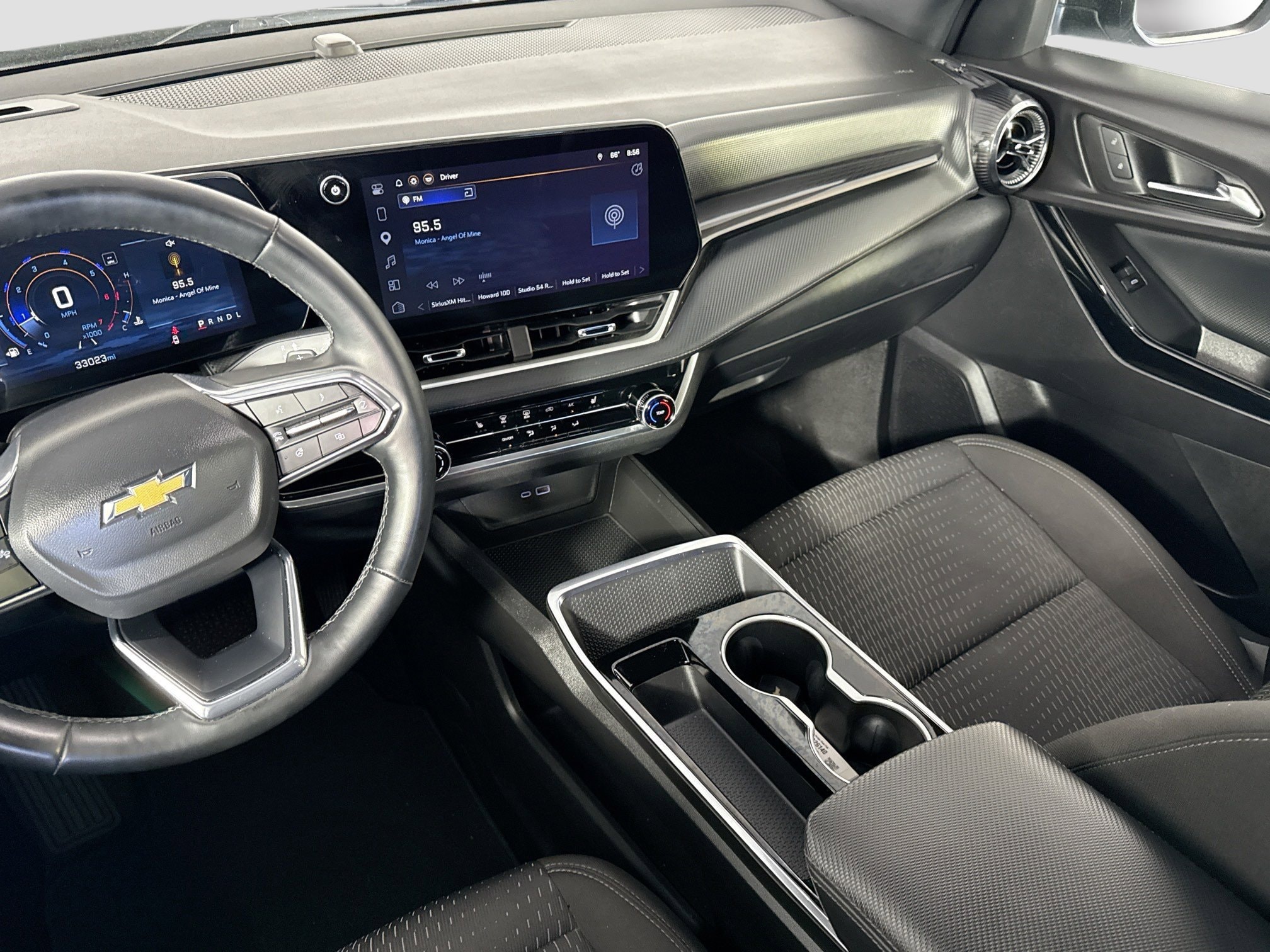2025 Chevrolet Equinox LT - Photo 13