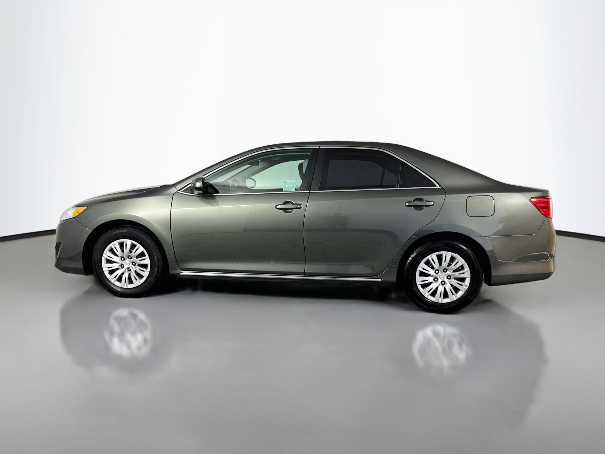 Used 2013 Toyota Camry LE with VIN 4T4BF1FK1DR295910 for sale in Reno, NV