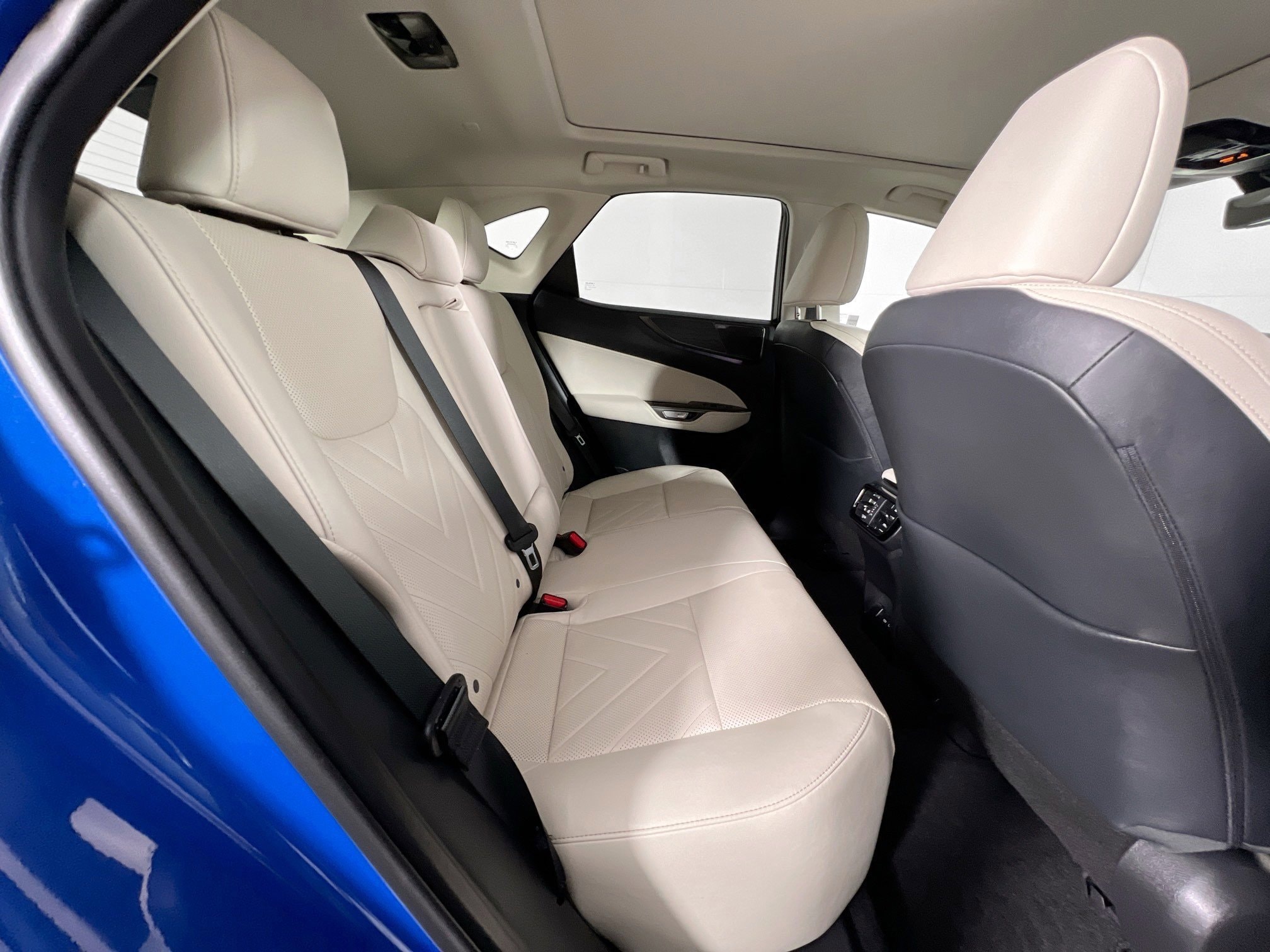 2025 Lexus NX 350 - Photo 31