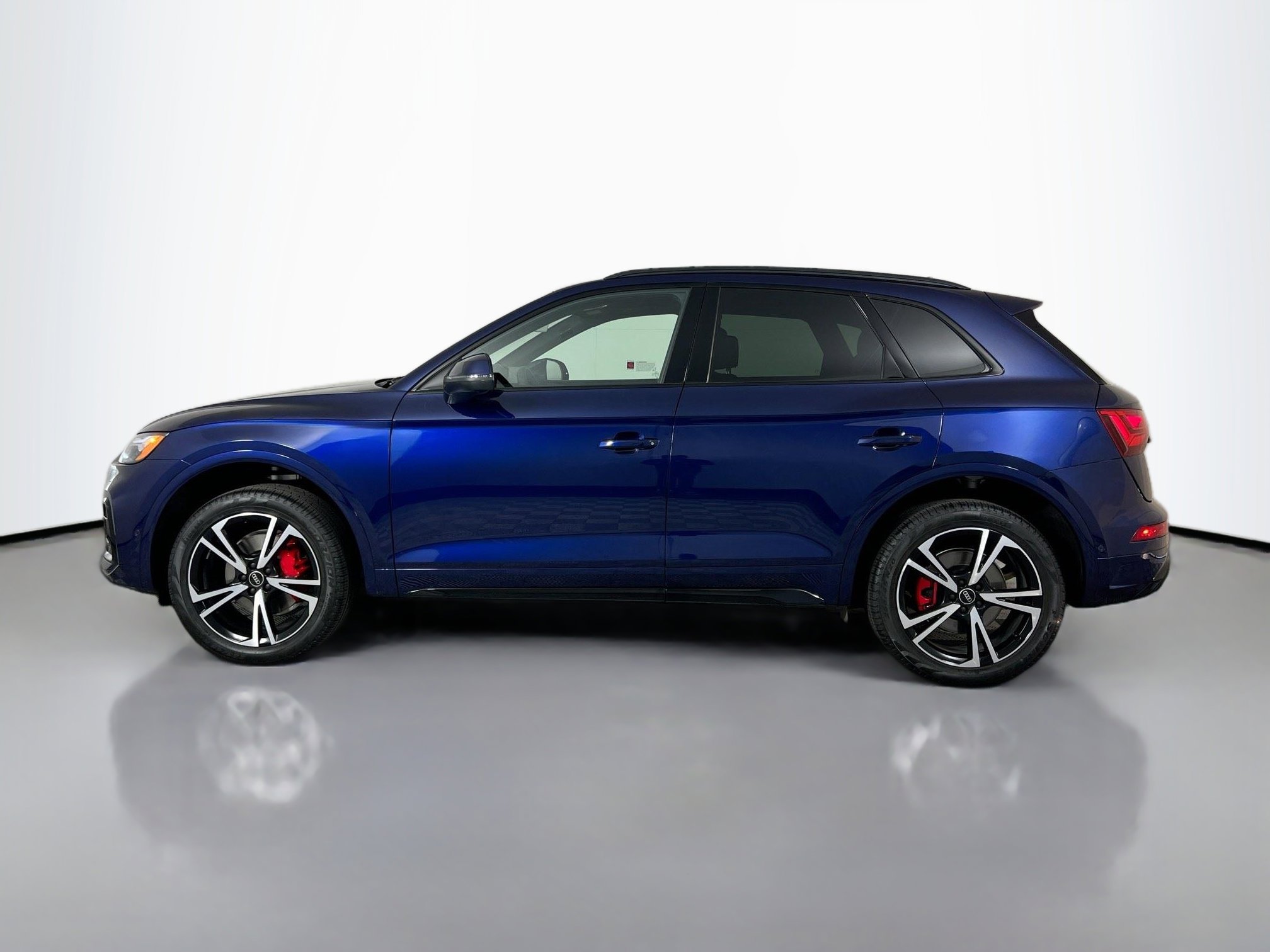 2025 Audi Q5 S line Prestige photo 2