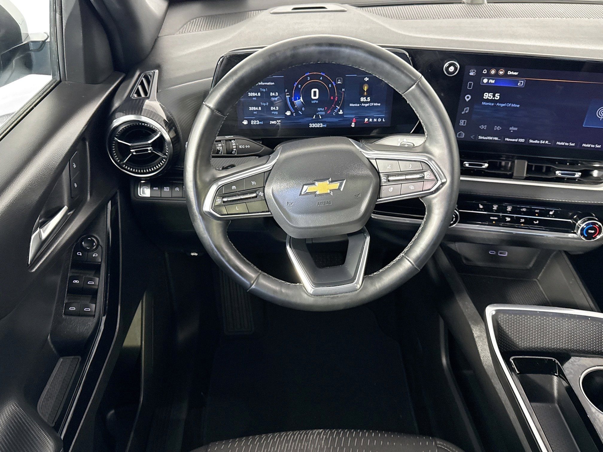 2025 Chevrolet Equinox LT - Photo 9