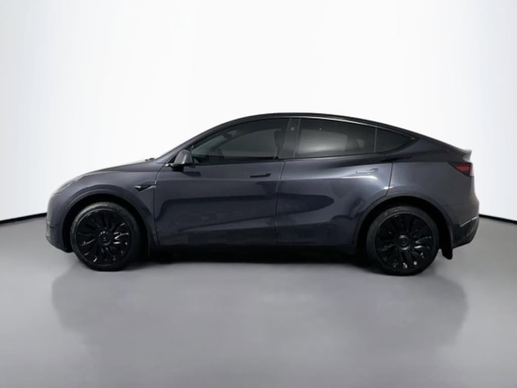 Used 2024 Tesla Model Y Long Range SUV