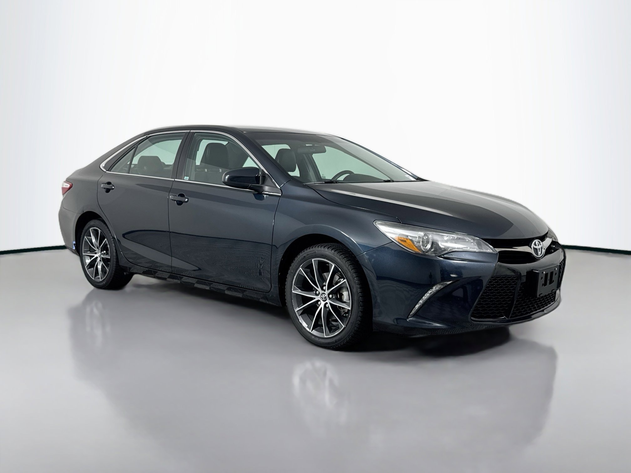2015 Toyota Camry 2.5 Auto XSE's photo