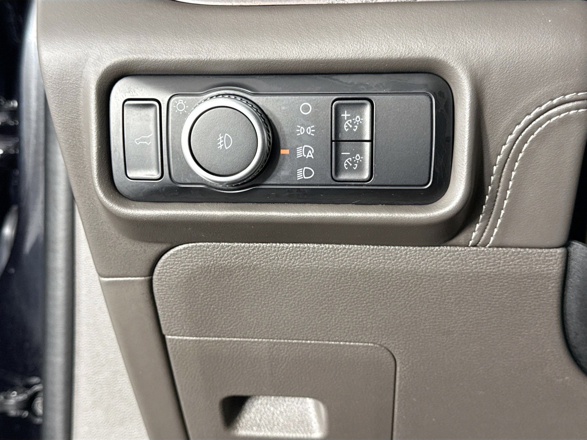 2023 Ford Explorer Platinum - Photo 42