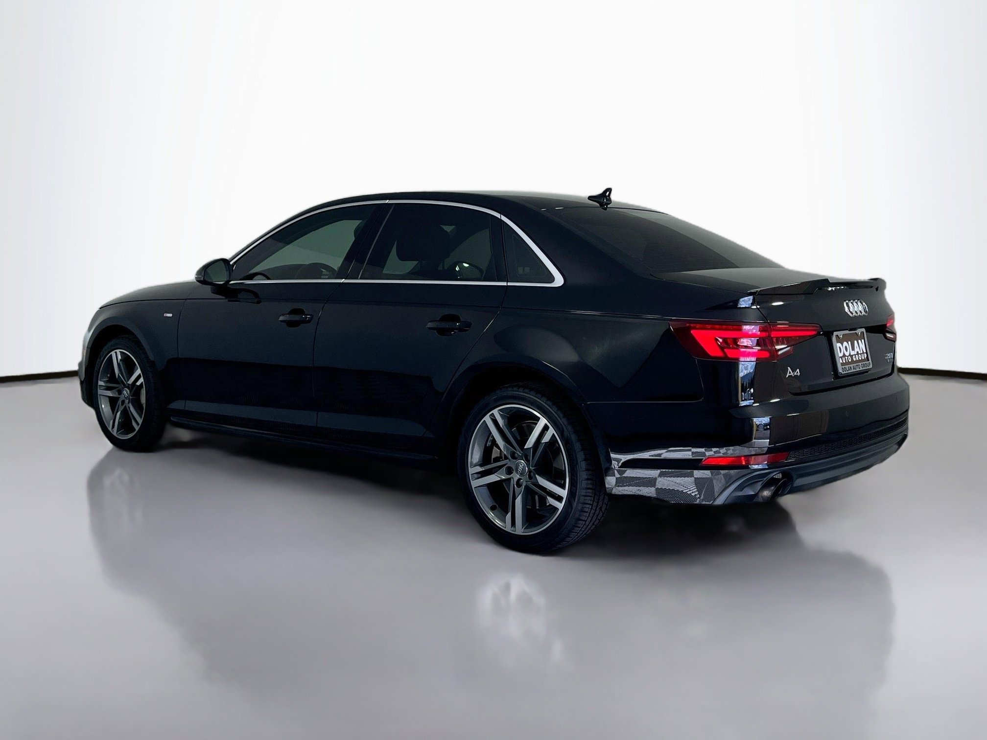 2018 Audi A4 Premium Plus S line Quattro photo 4