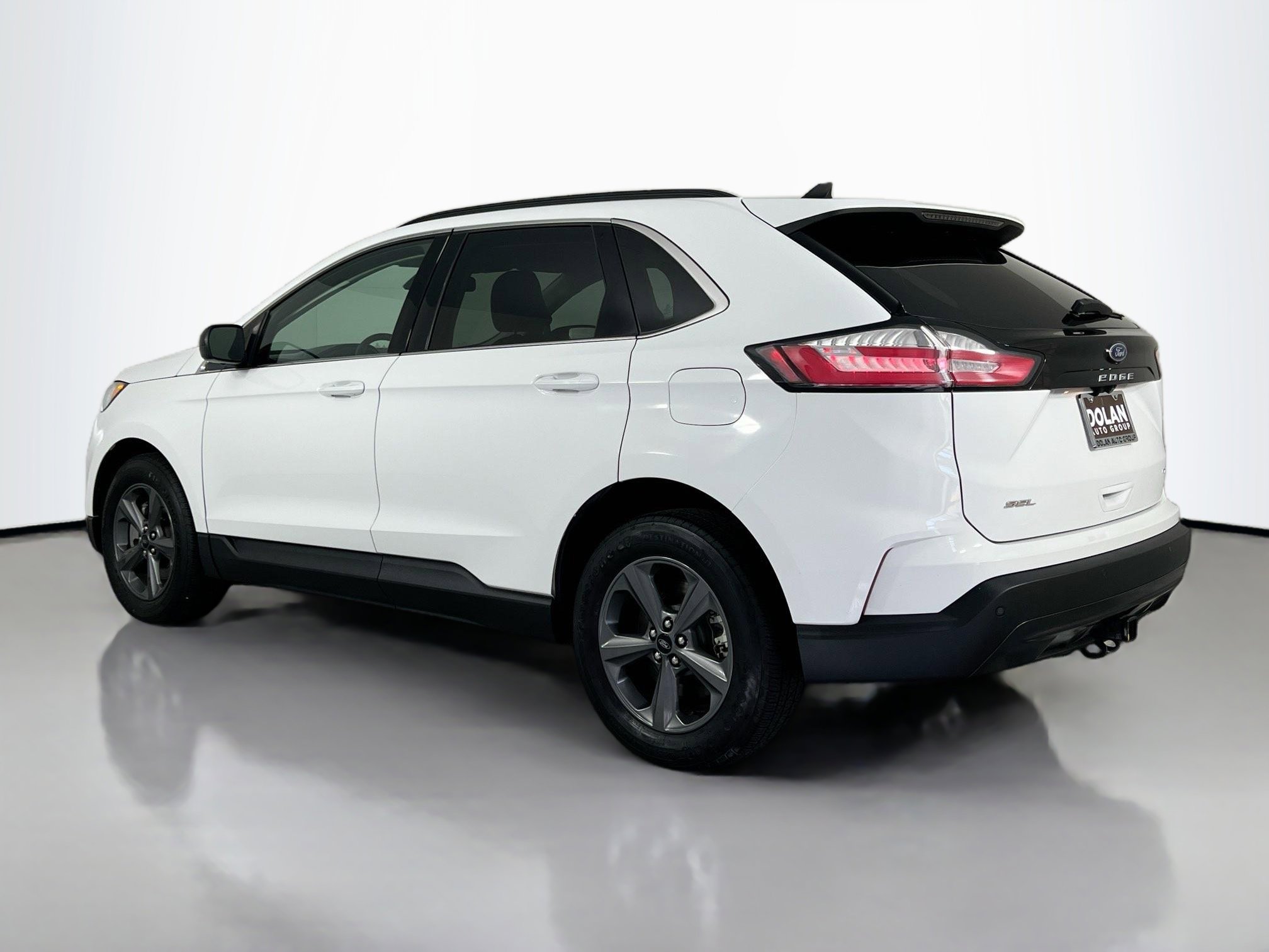 2022 Ford Edge SEL photo 4