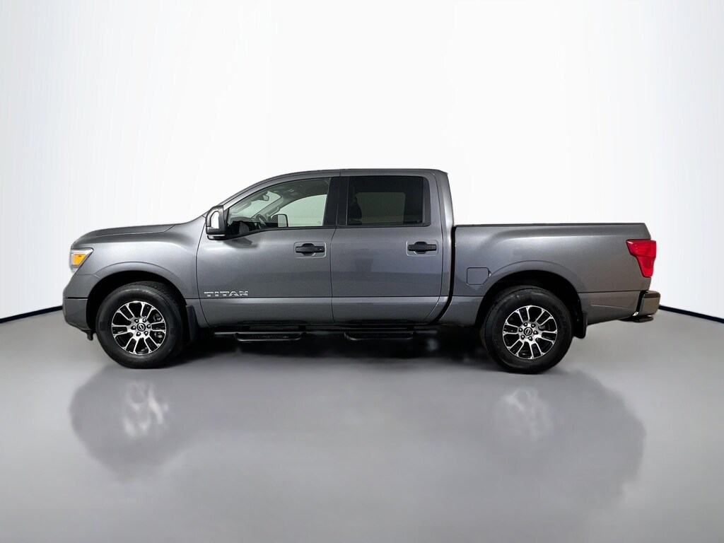 Used 2023 Nissan Titan SV Truck Crew Cab