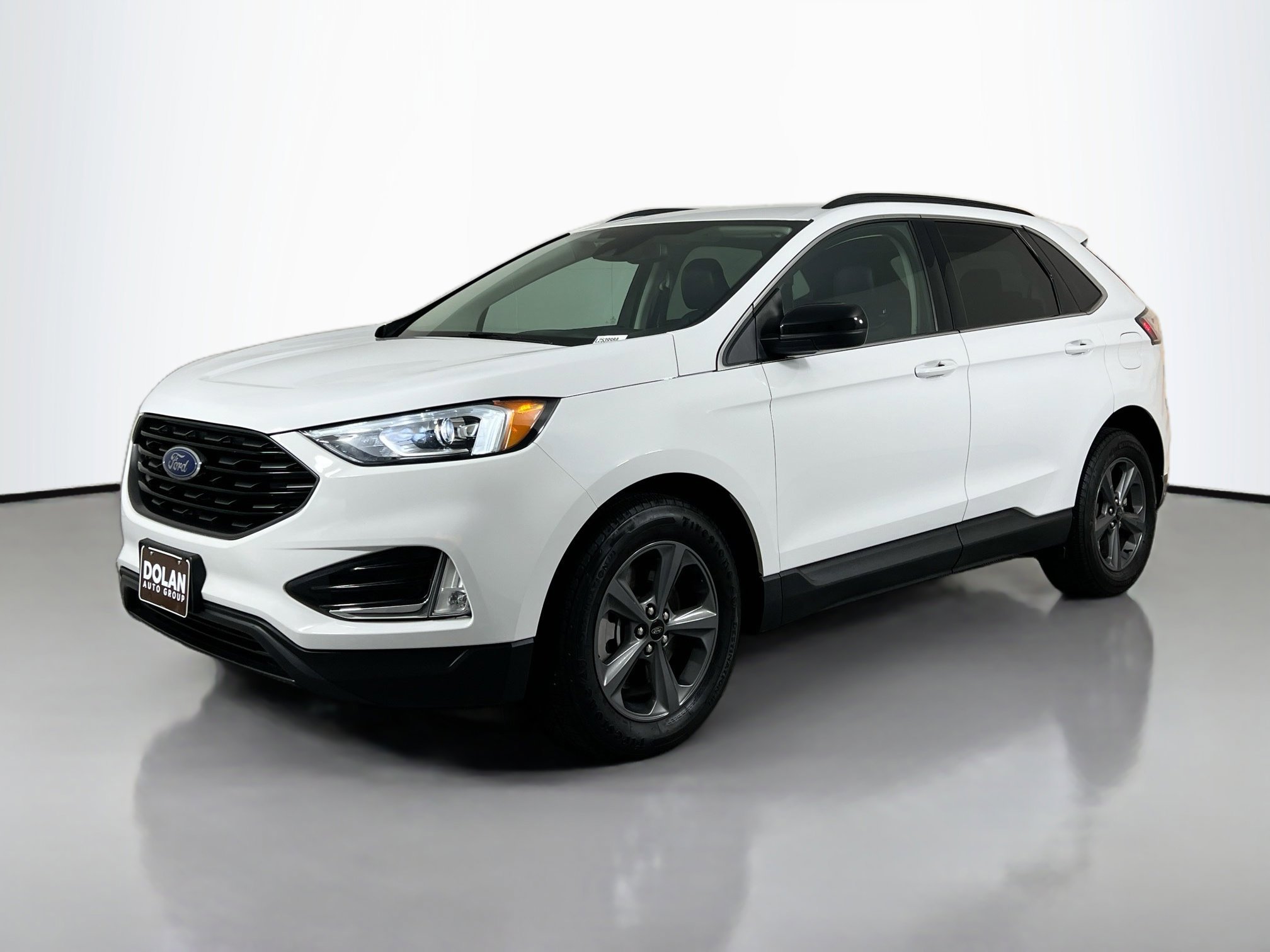 2022 Ford Edge SEL photo 4