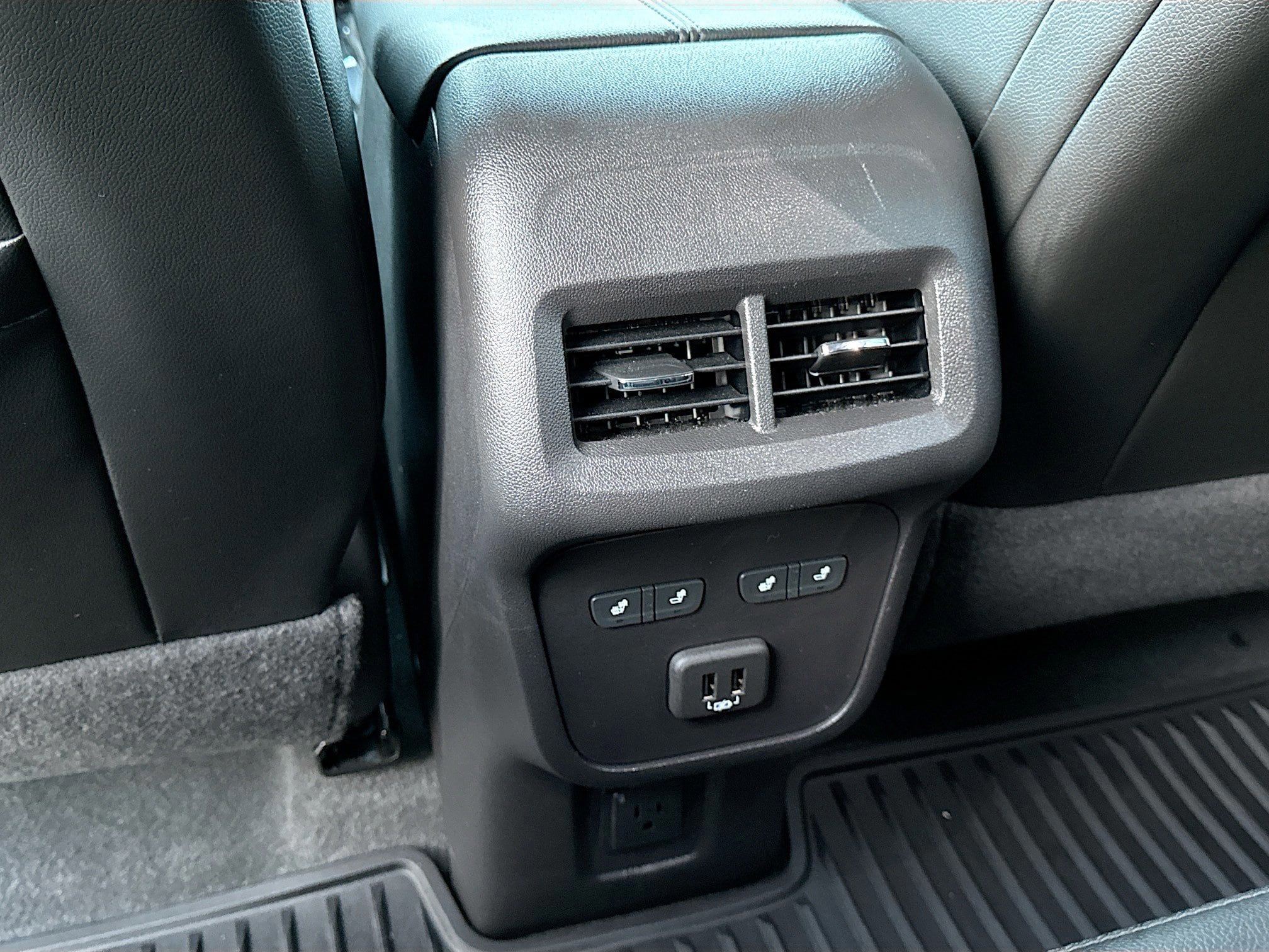 2024 Chevrolet Equinox Premier - Photo 30