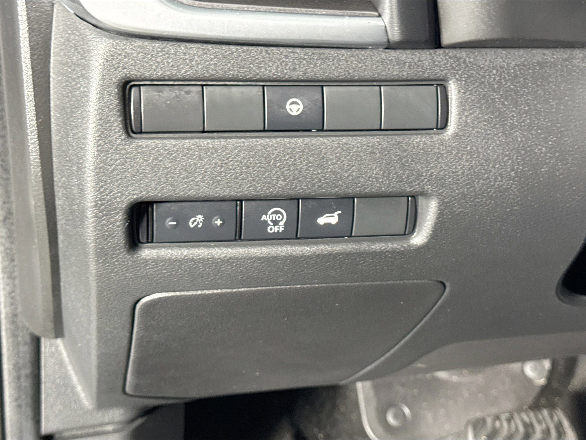 2024 Nissan Rogue SV - Photo 36