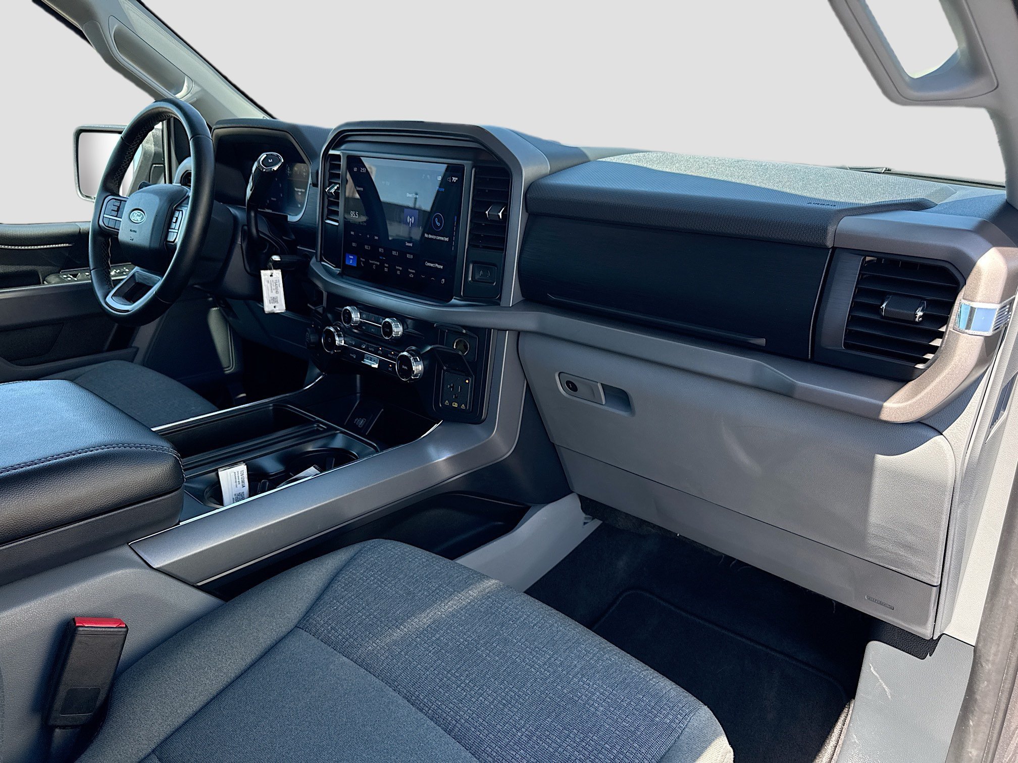 2025 Ford F-150 XLT - Photo 25