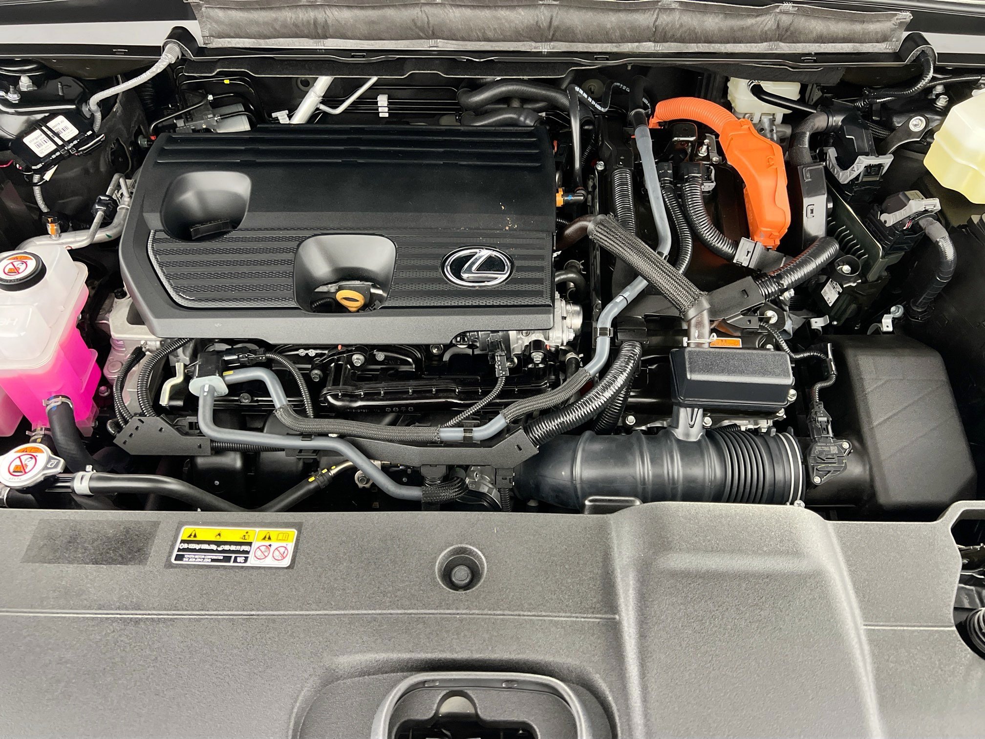 2025 Lexus RX Hybrid 350h - Photo 36