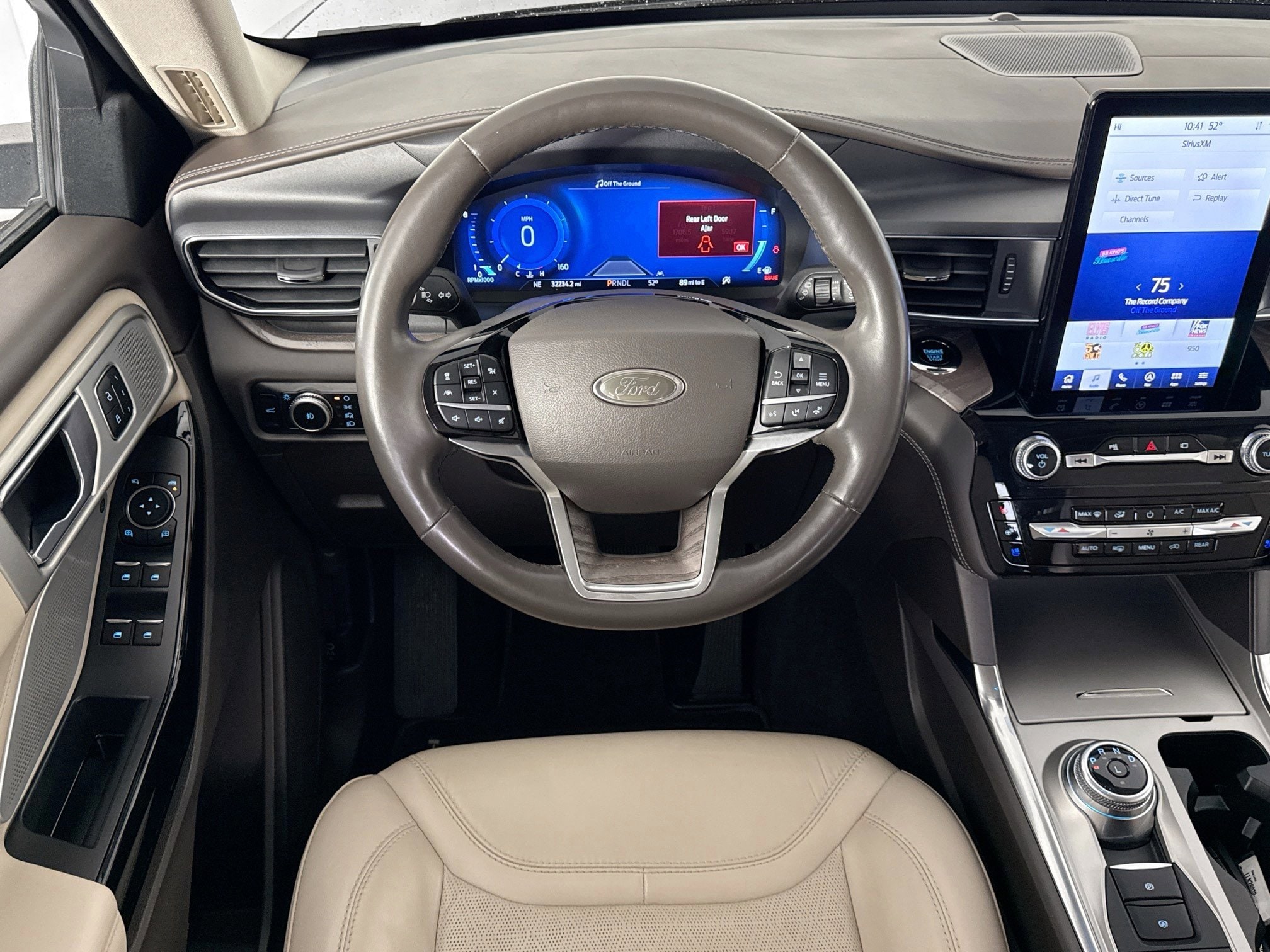 2023 Ford Explorer Platinum - Photo 8