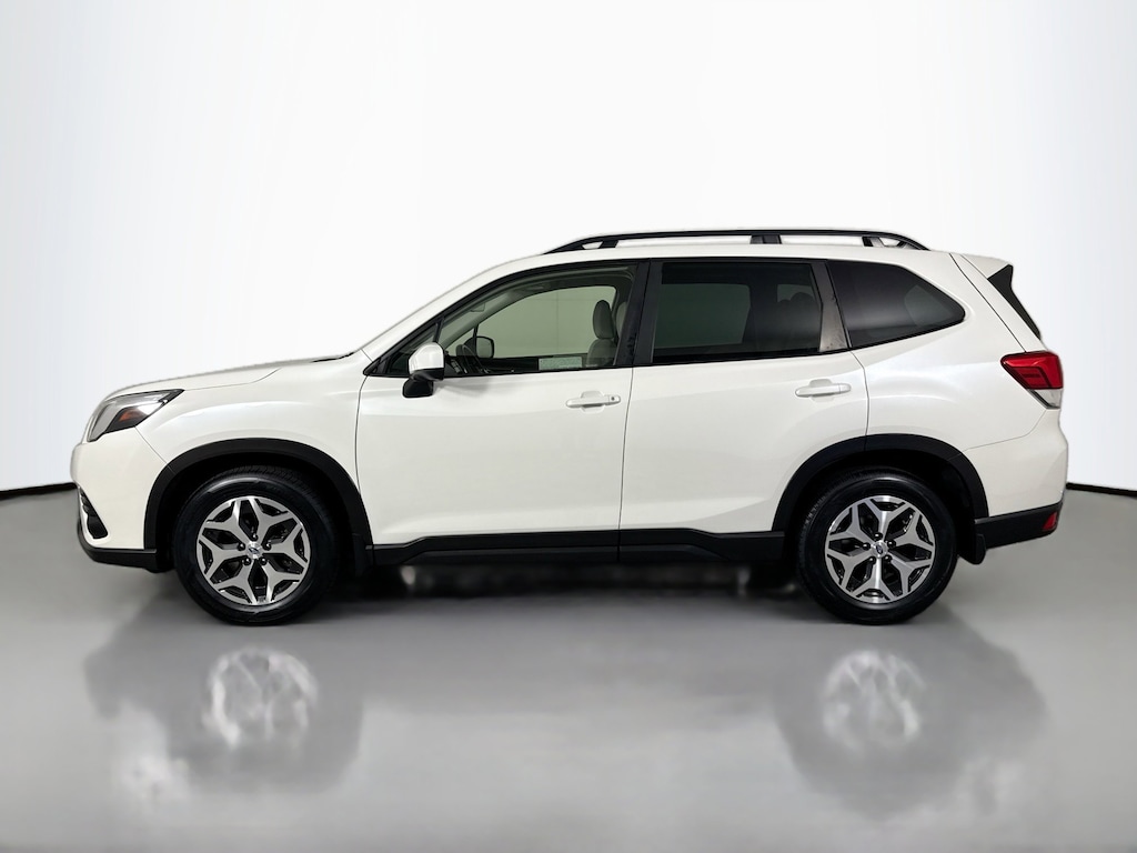 Used 2023 Subaru Forester Premium SUV