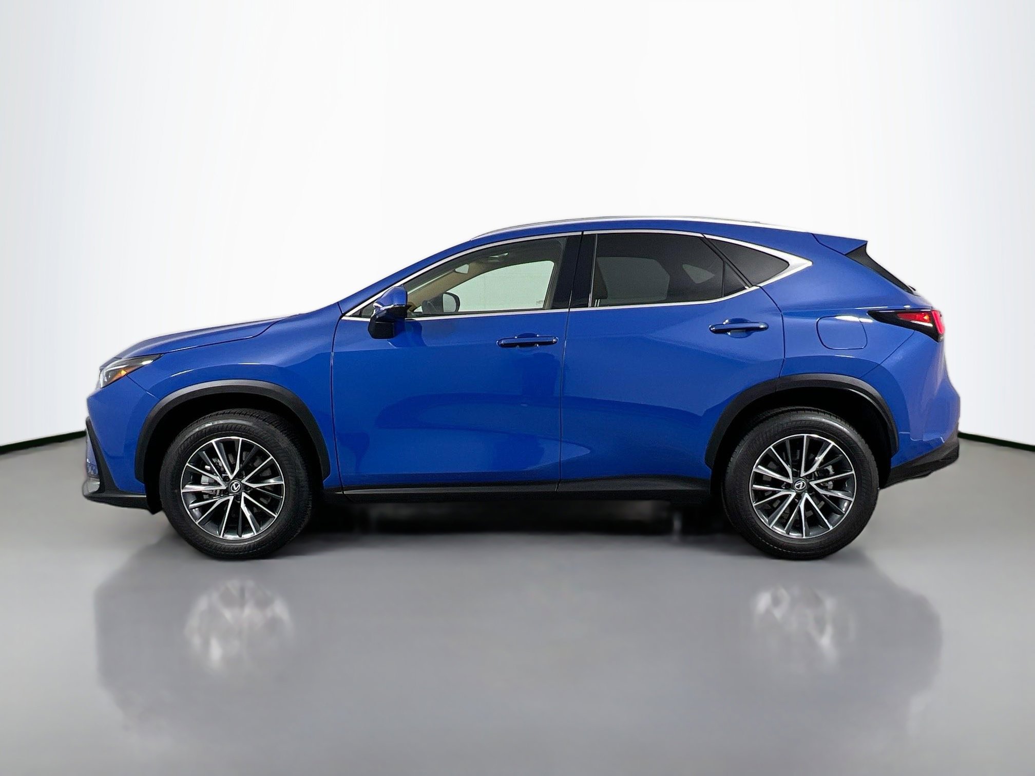 2025 Lexus NX 350 Premium photo 3