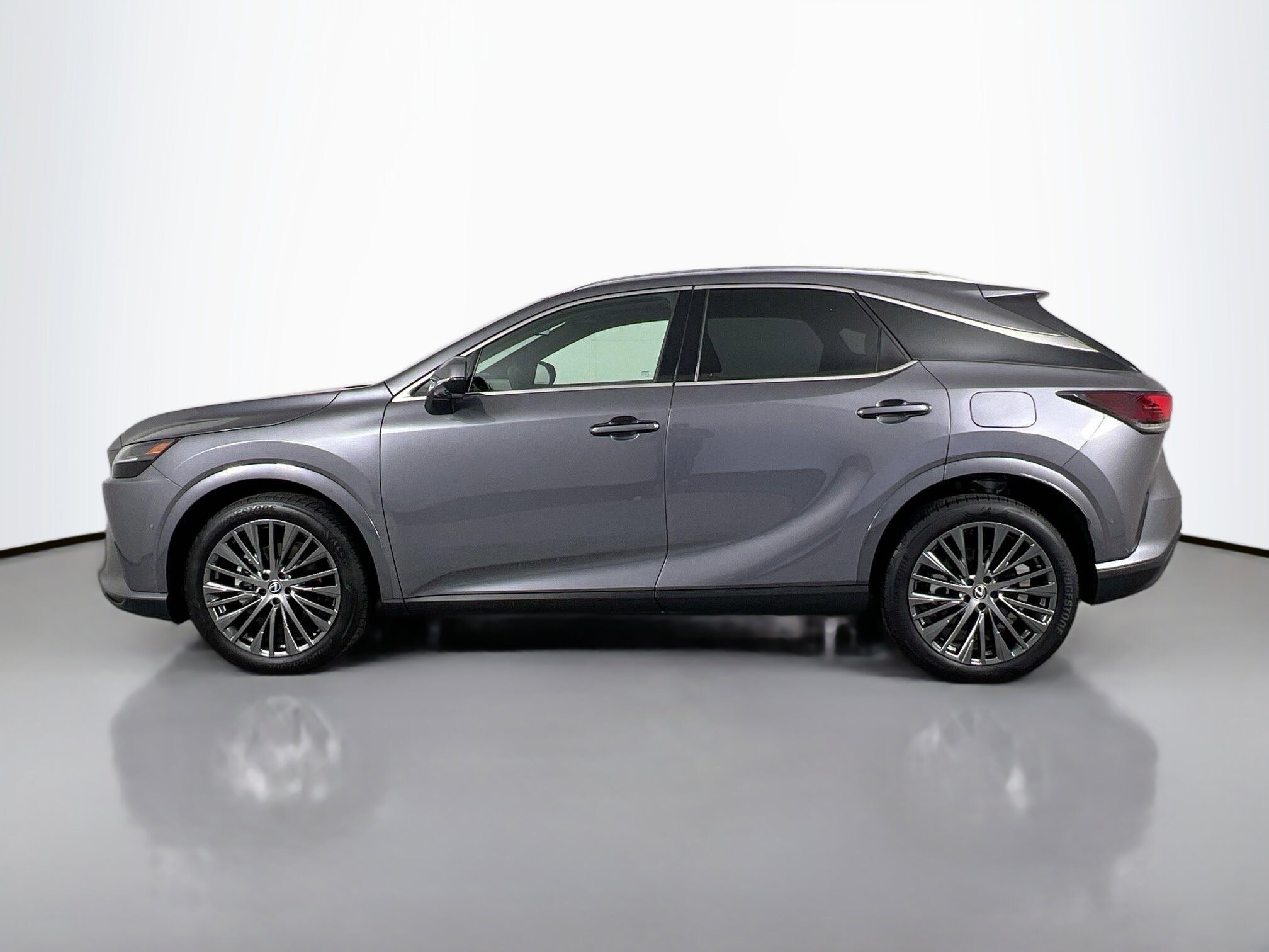 2023 Lexus RX 350h Luxury photo 3