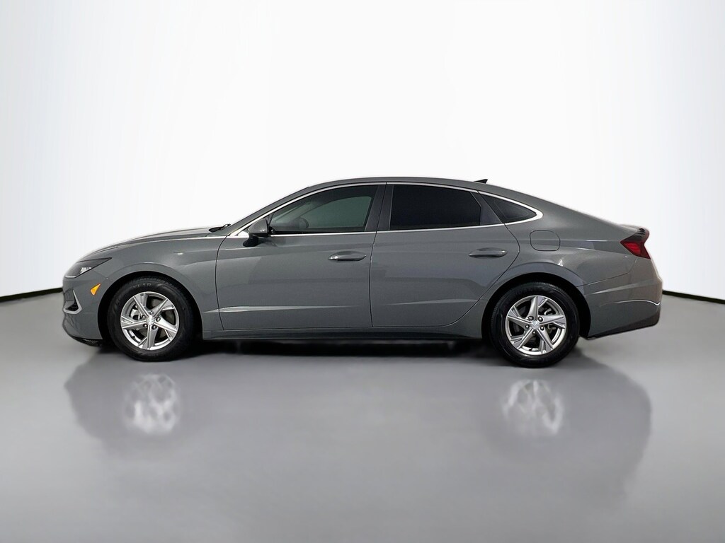 Used 2021 Hyundai Sonata SE Sedan