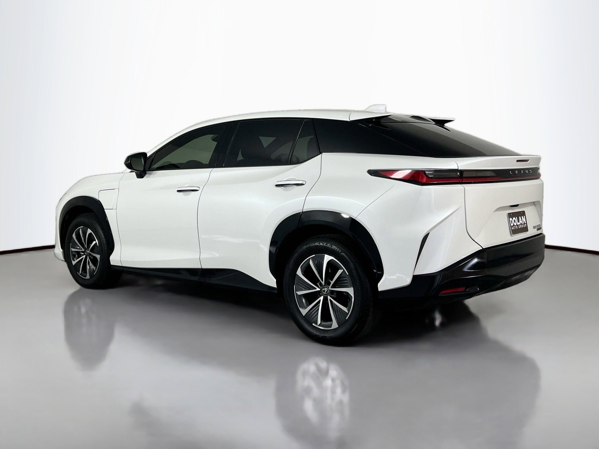 2024 Lexus RZ 450e Premium photo 3