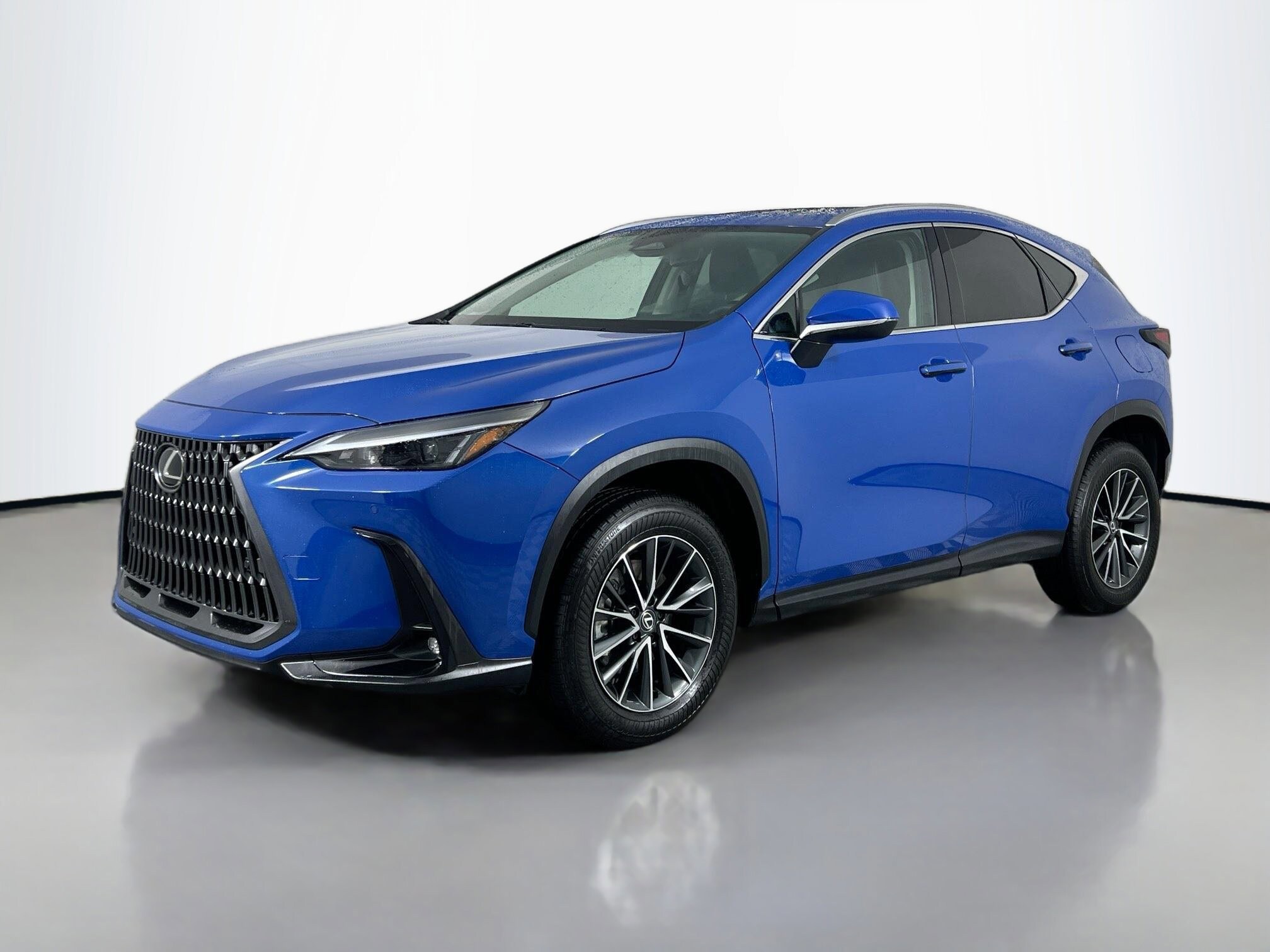 2025 Lexus NX 350 photo 4