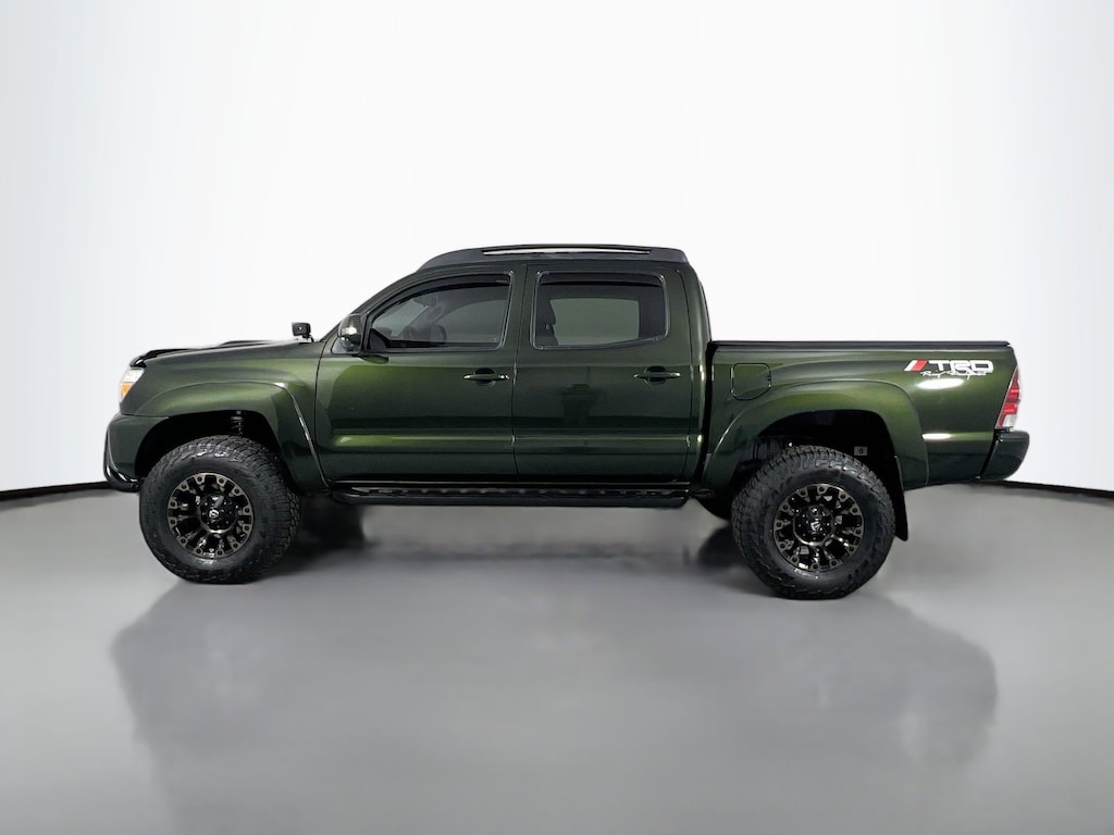 Used 2014 Toyota Tacoma 4WD Double Cab V6 MT (Natl) Truck Double Cab
