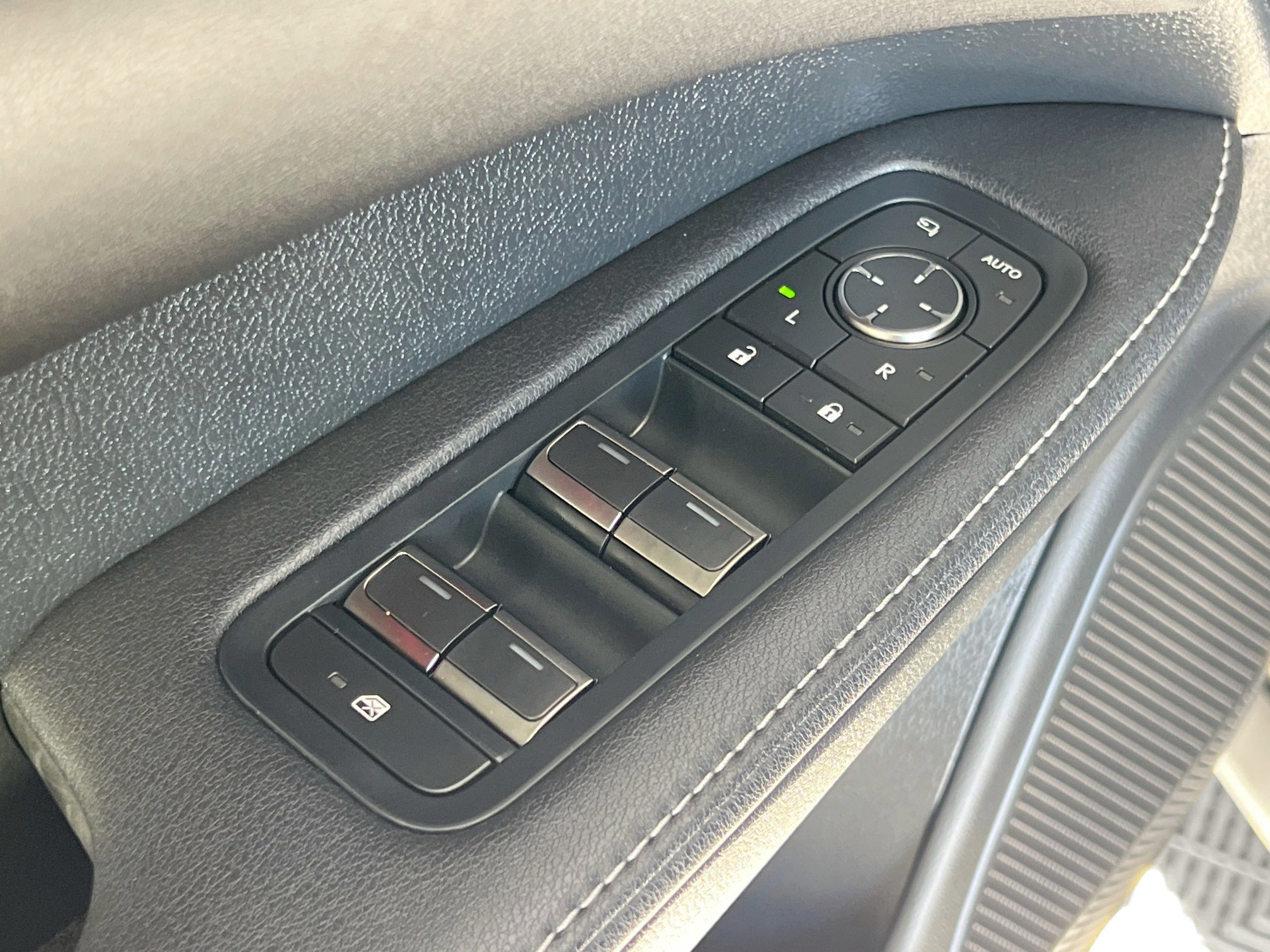 2024 Lexus RX 350 - Photo 41