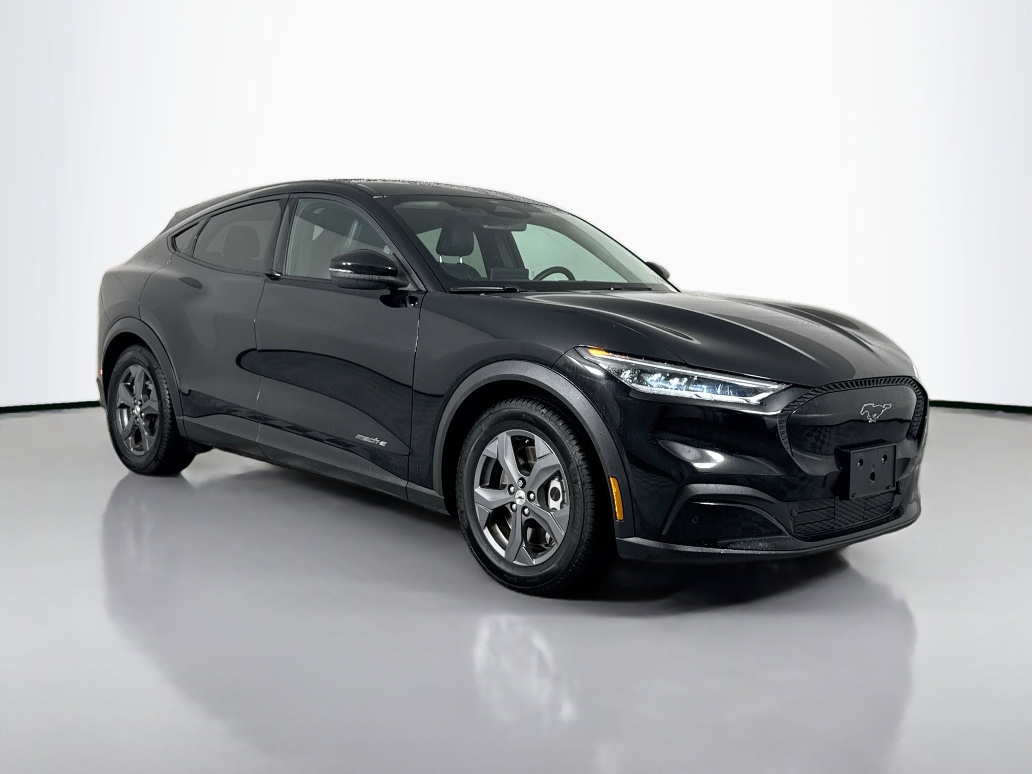 2021 Ford Mustang-Mach-e Select's photo