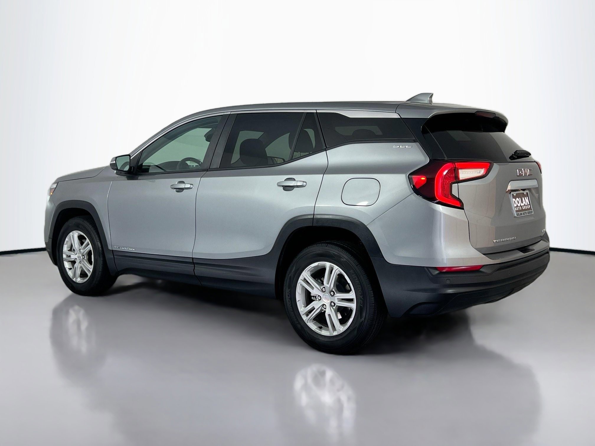 2023 Gmc Terrain SLE photo 3