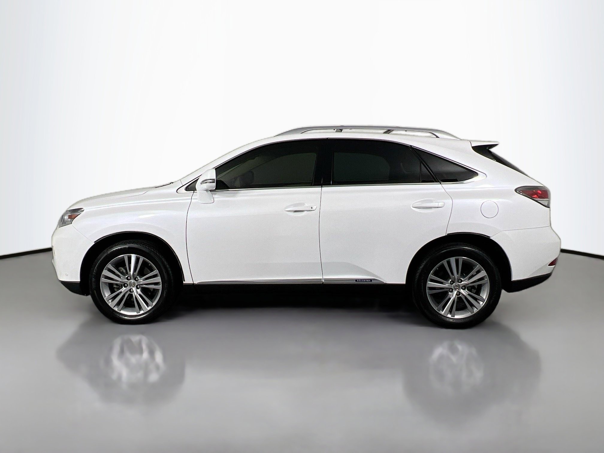 2015 Lexus RX 450h photo 2