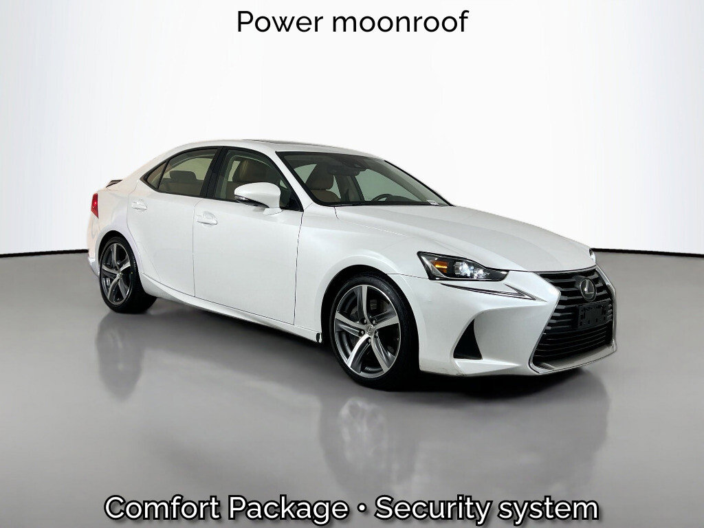 2018 Lexus IS 300's photo