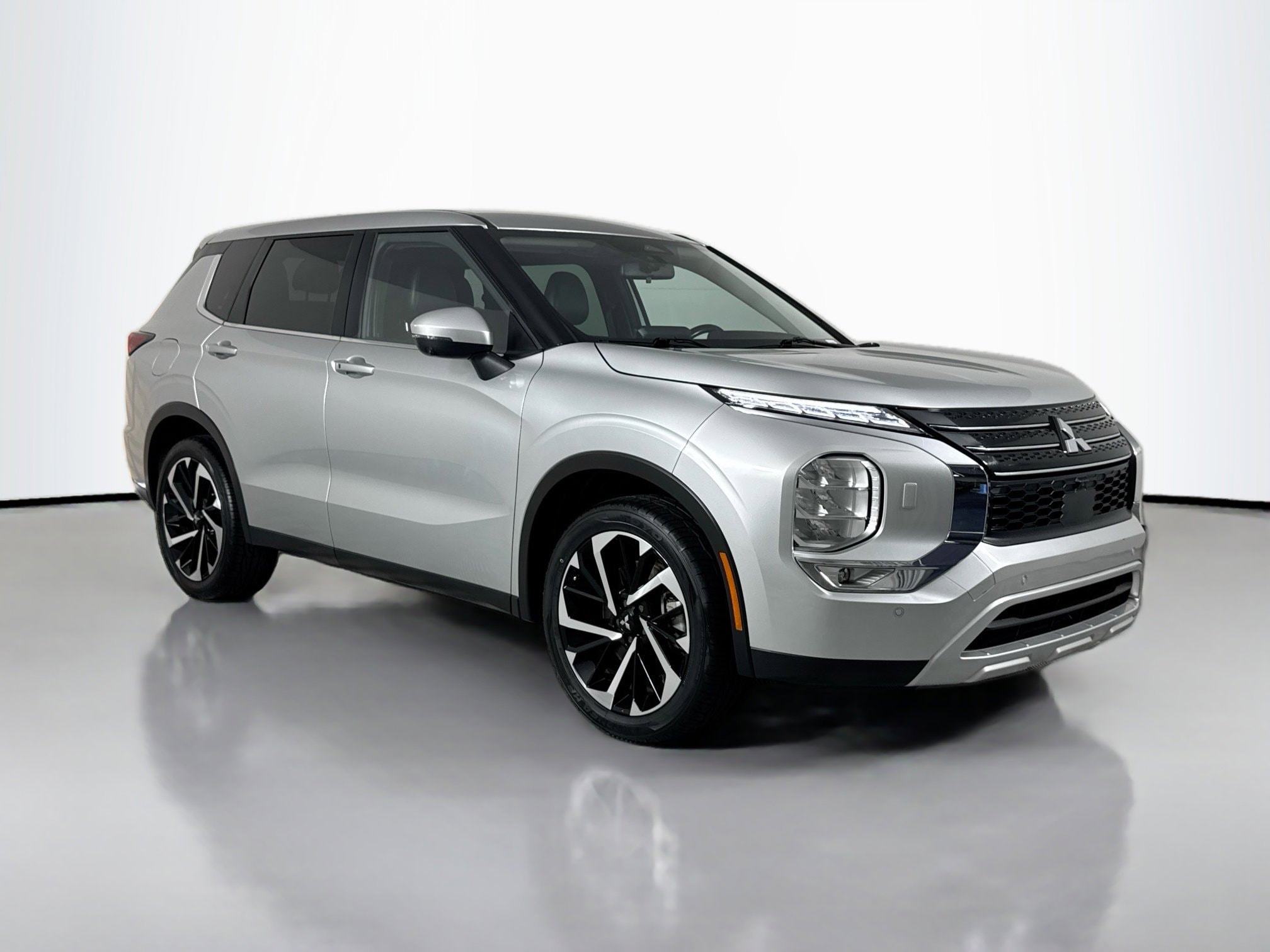 2022 Mitsubishi Outlander SE S-AWC's photo