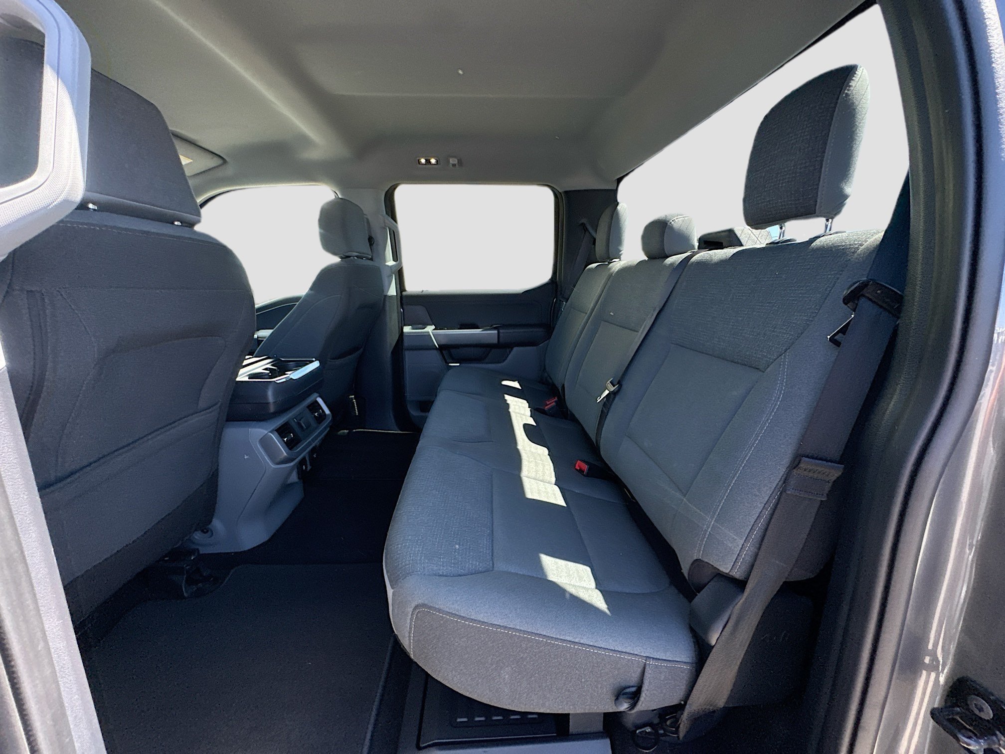 2025 Ford F-150 XLT - Photo 10