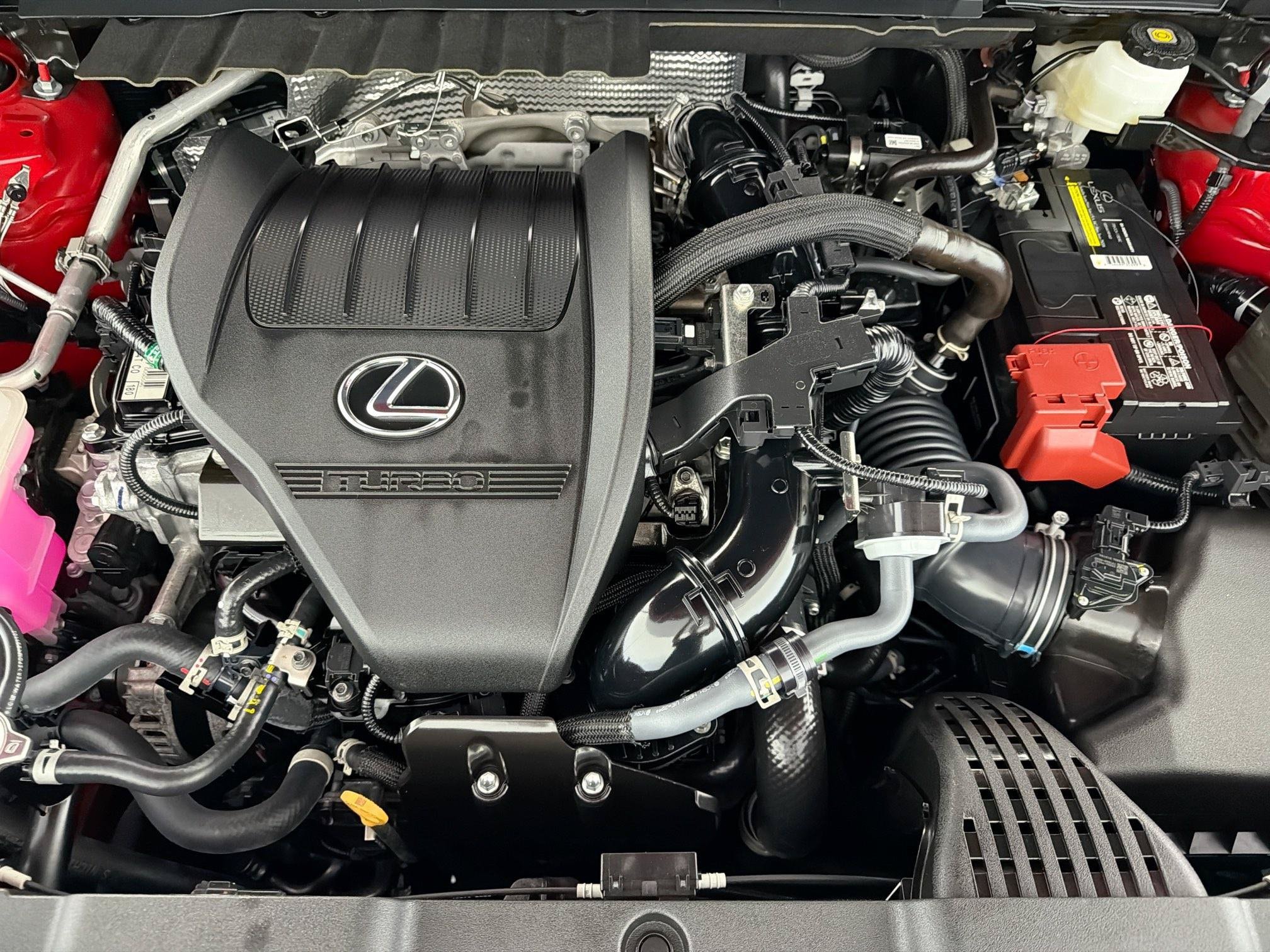 2025 Lexus NX 350 - Photo 36