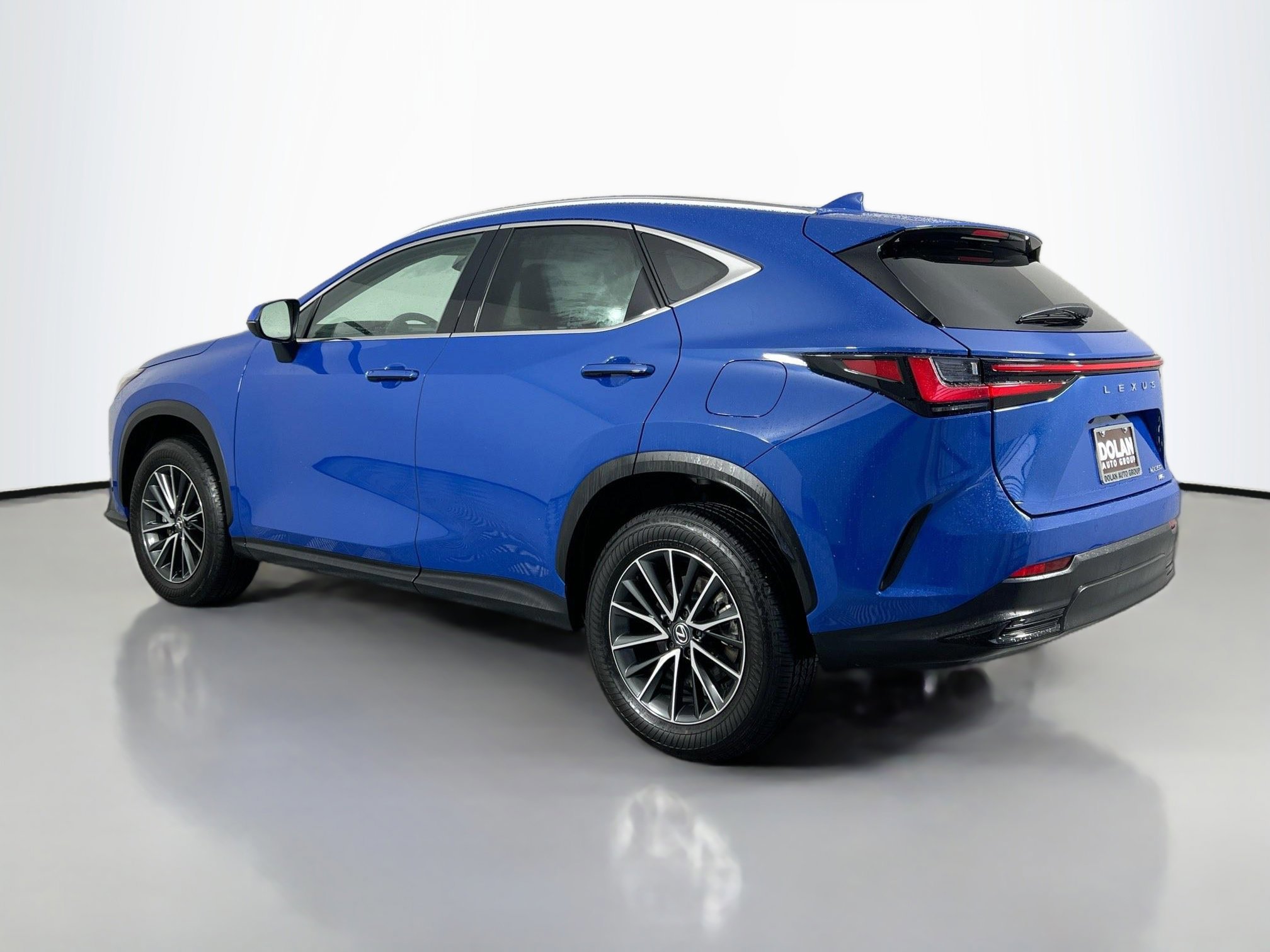 2025 Lexus NX 350 photo 3