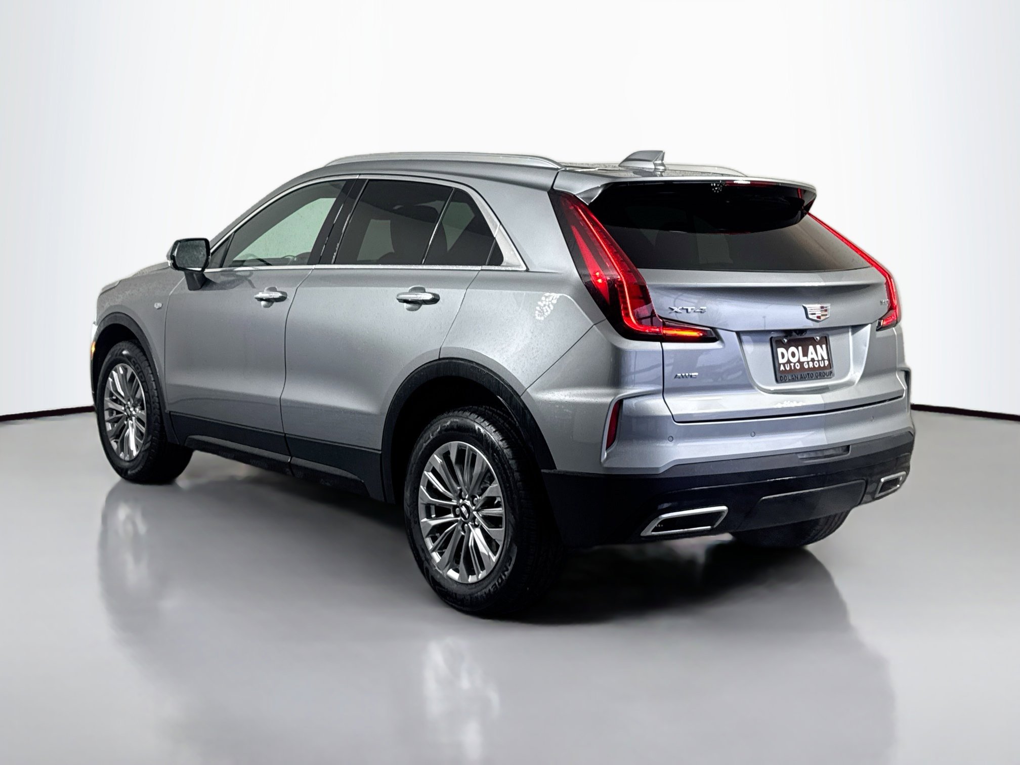 2024 Cadillac XT4 Premium Luxury photo 4
