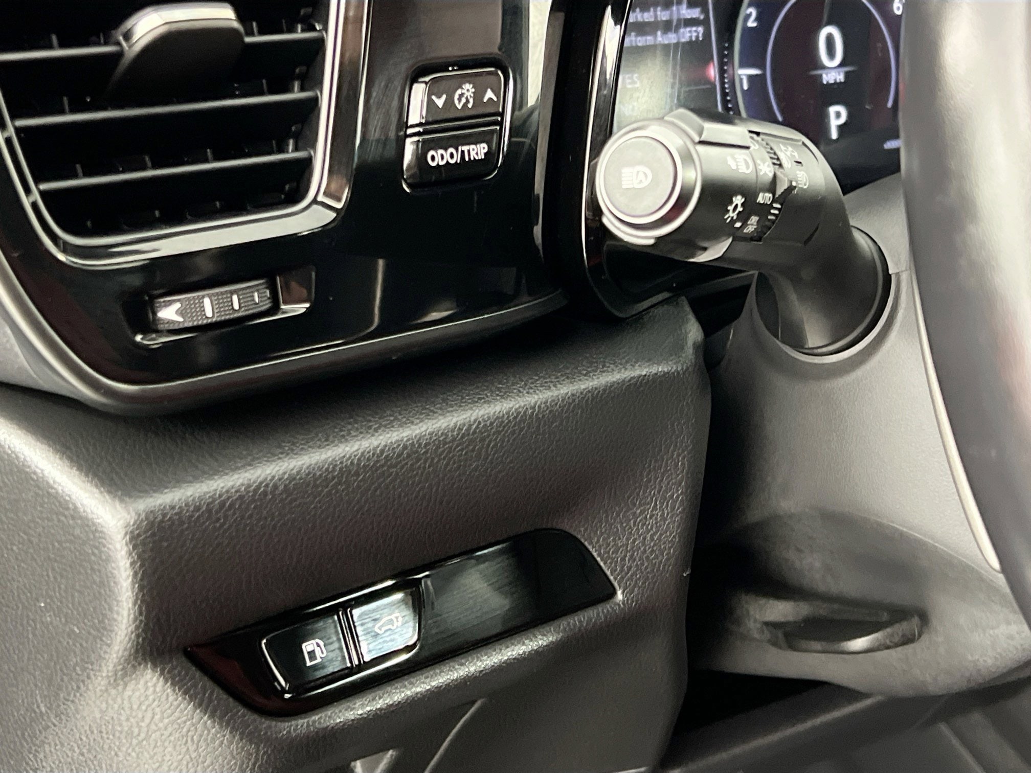 2022 Lexus NX 350 - Photo 37